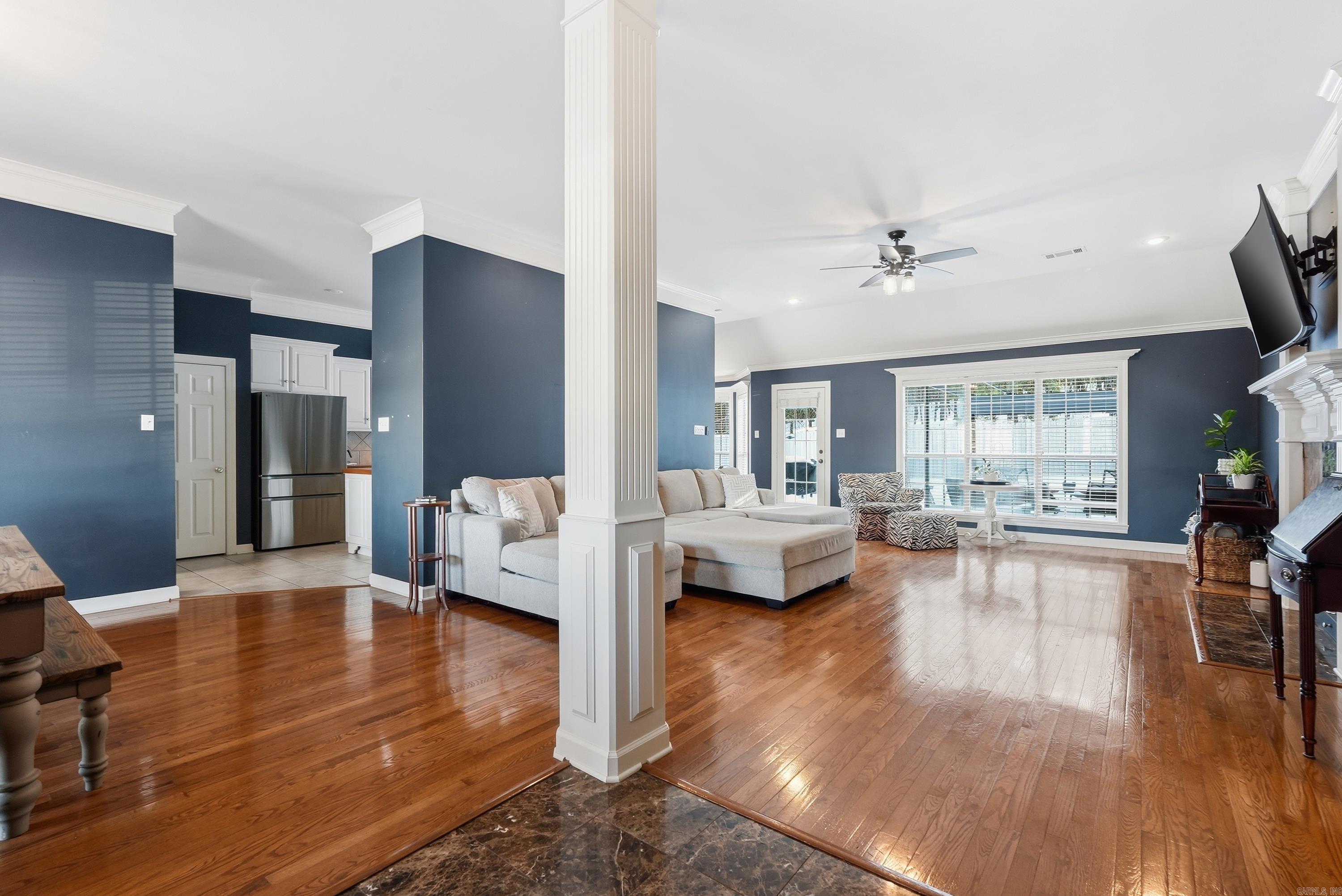 COUNTRY CLUB OF ARK THE - Residential