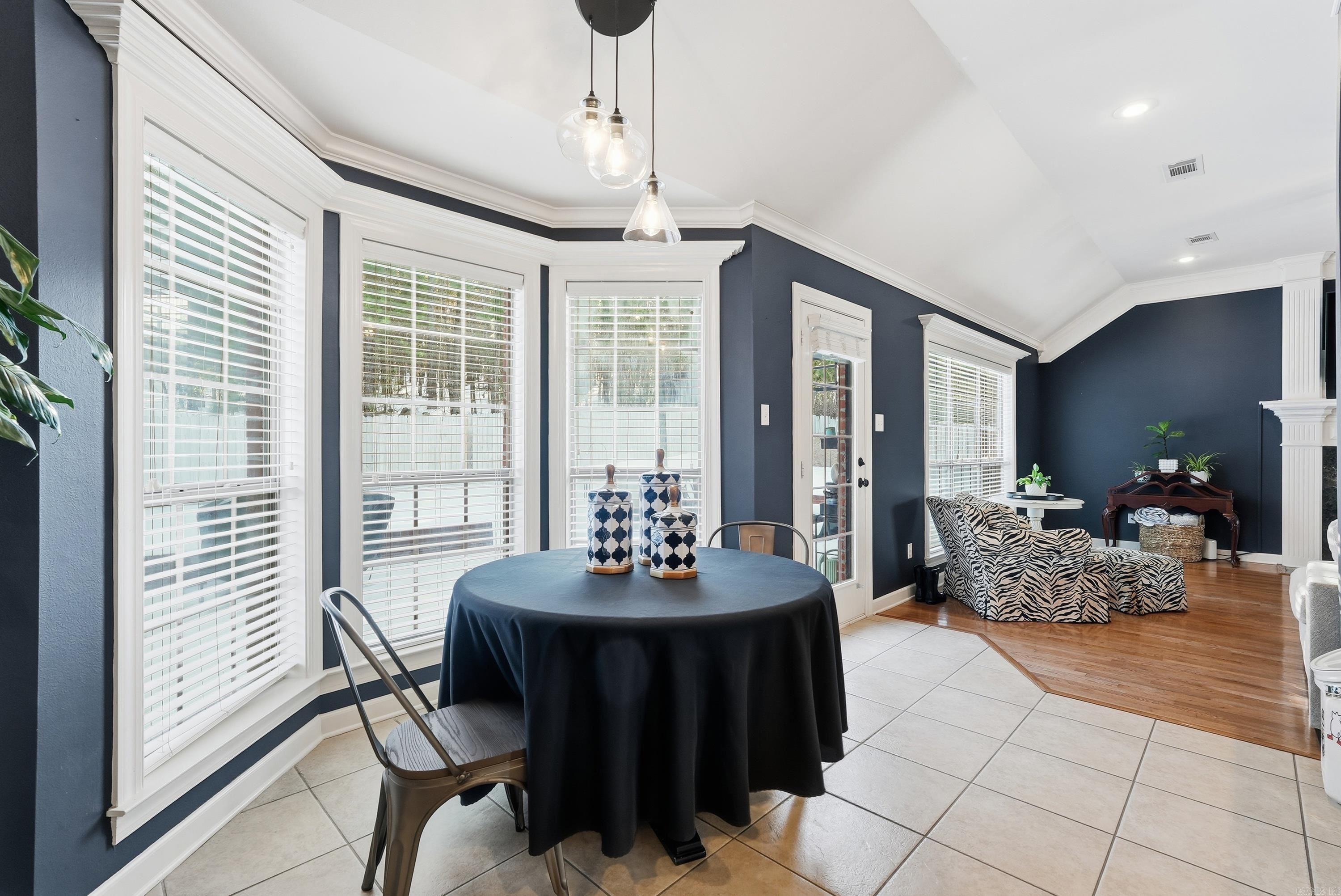 COUNTRY CLUB OF ARK THE - Residential