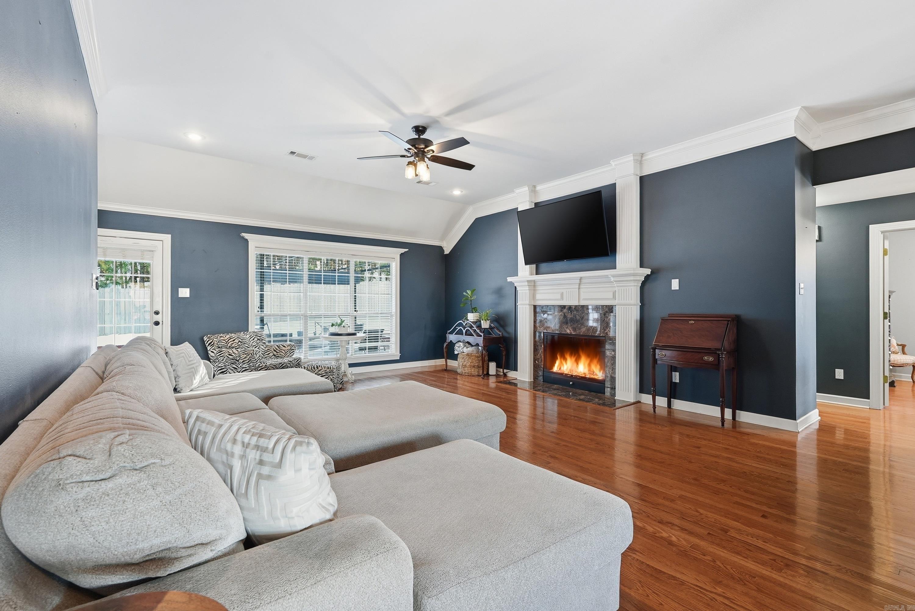 COUNTRY CLUB OF ARK THE - Residential