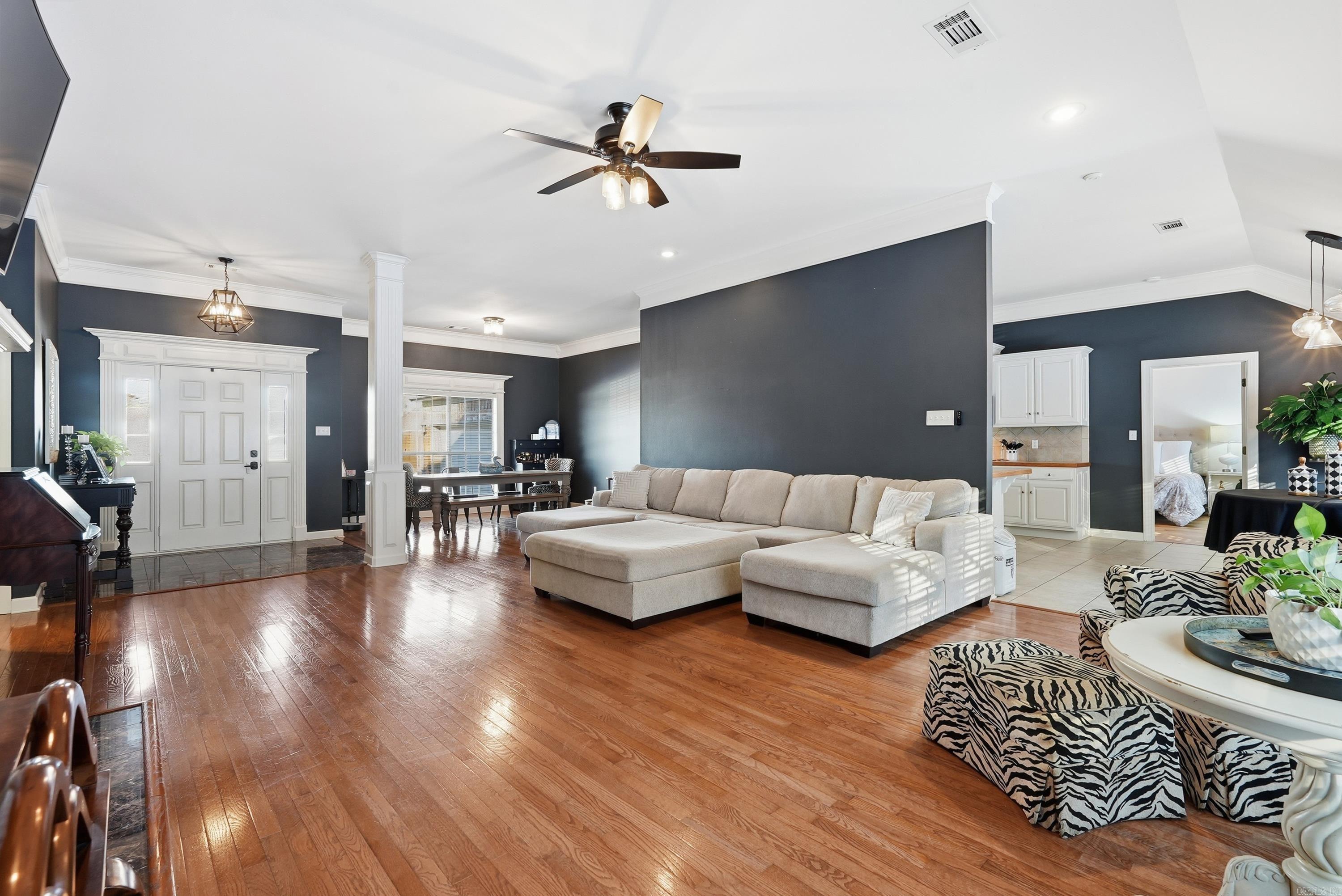 COUNTRY CLUB OF ARK THE - Residential