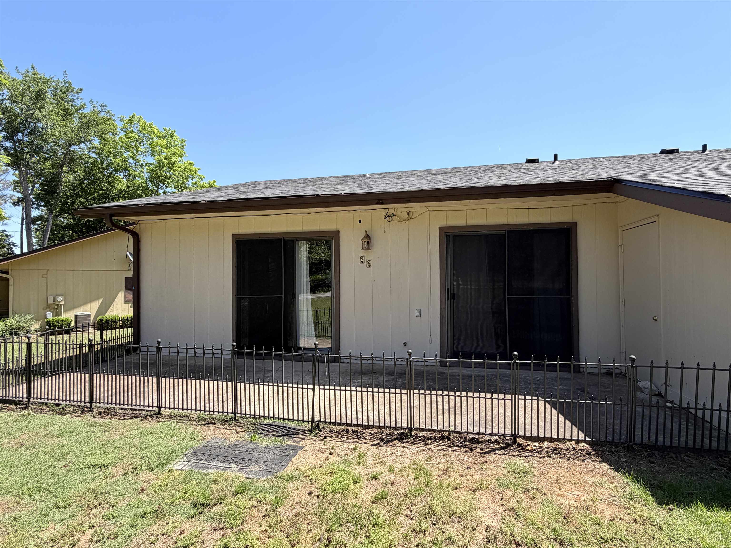 CHEROKEE COURTS - Residential