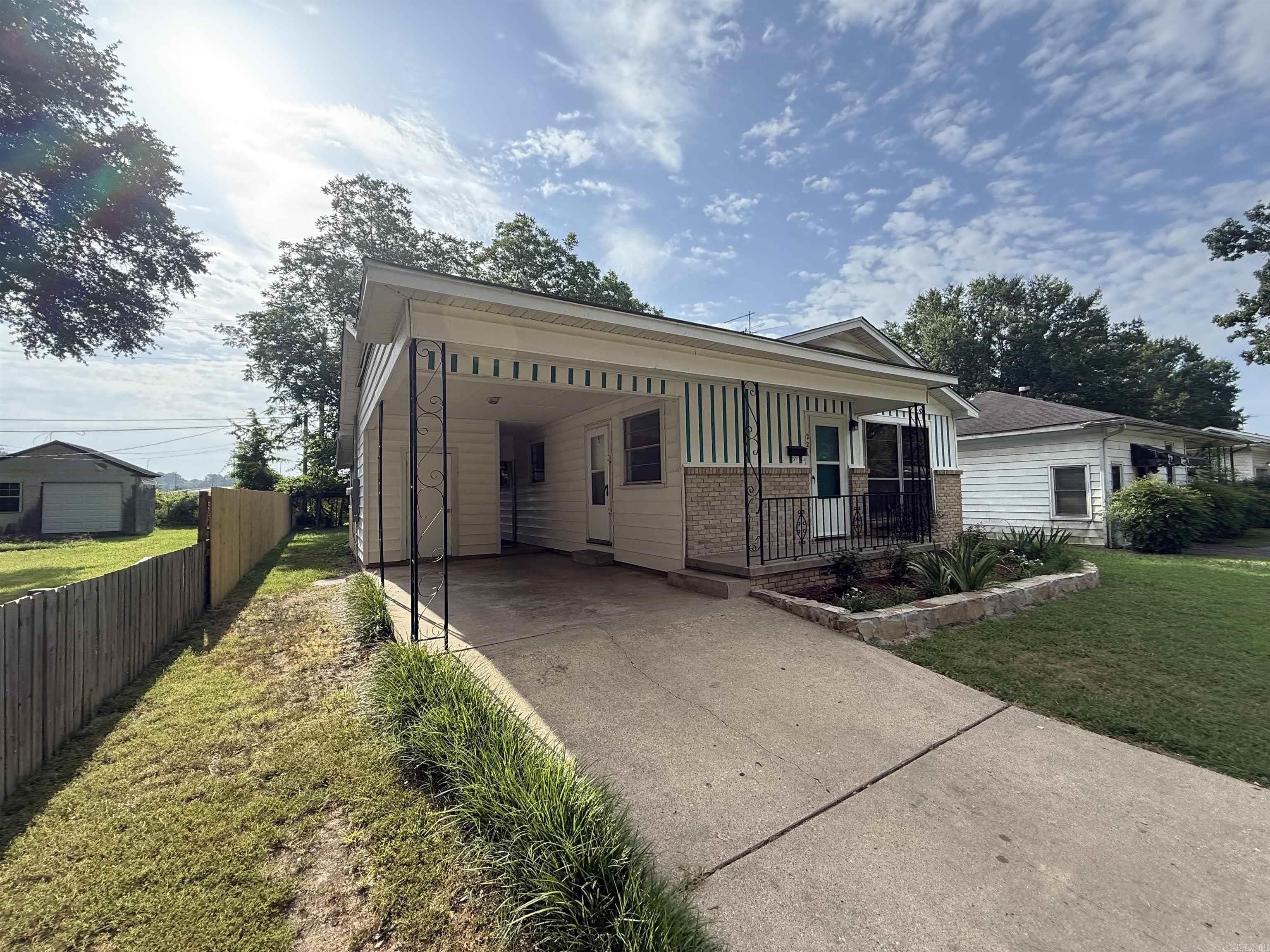 Troutt - Residential