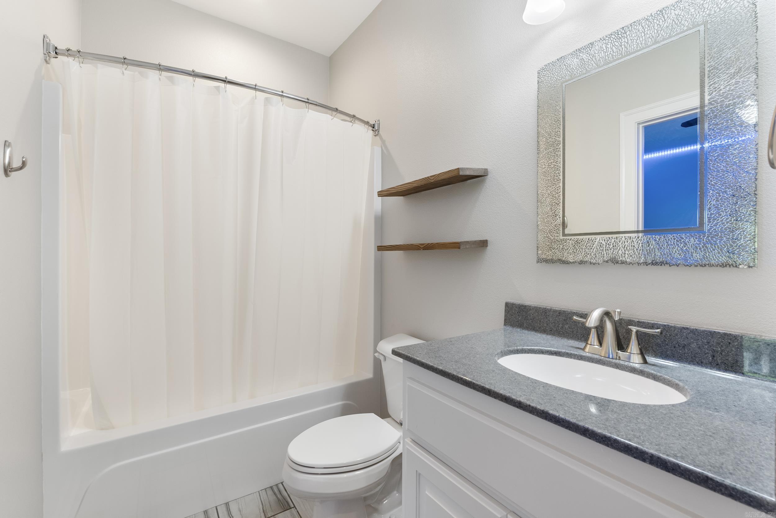 HENDRICKSON ACRES - Residential