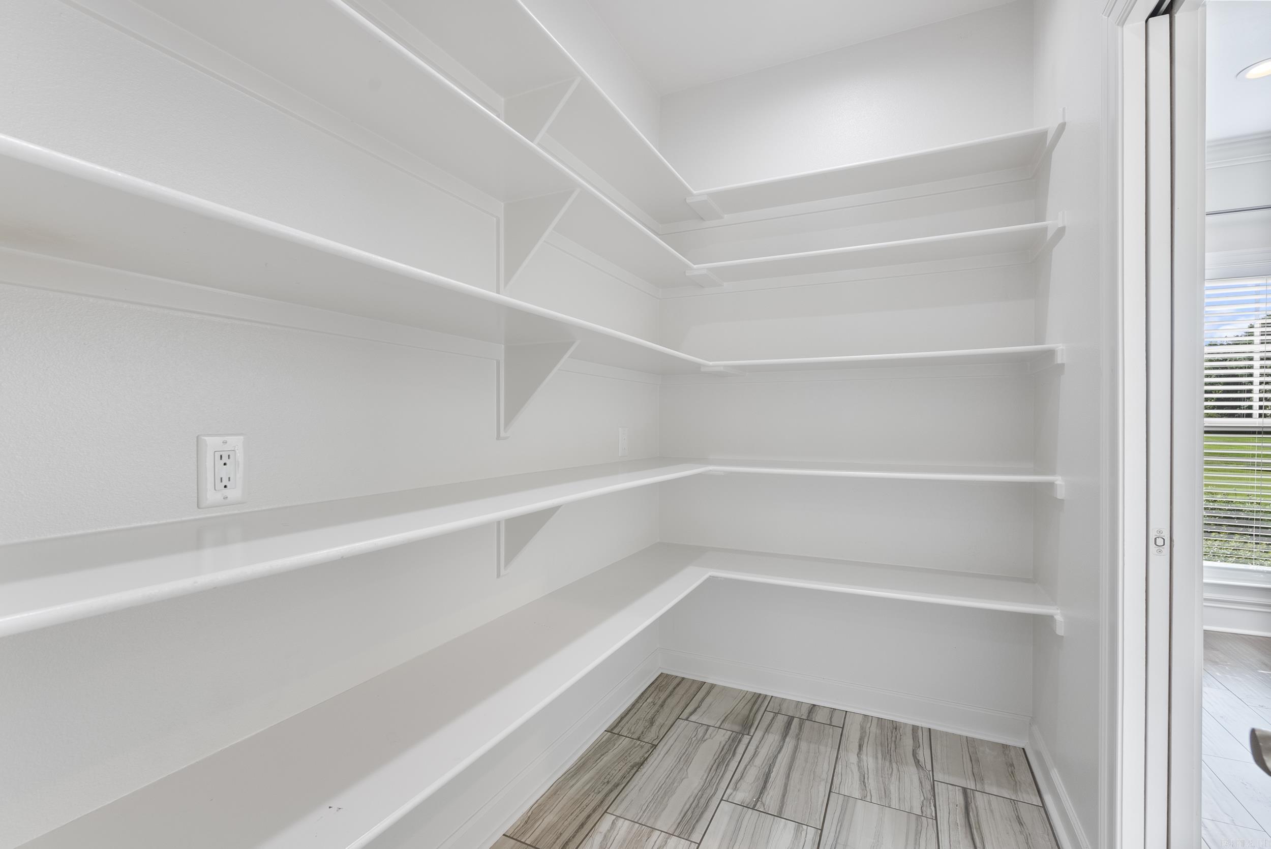 HENDRICKSON ACRES - Residential