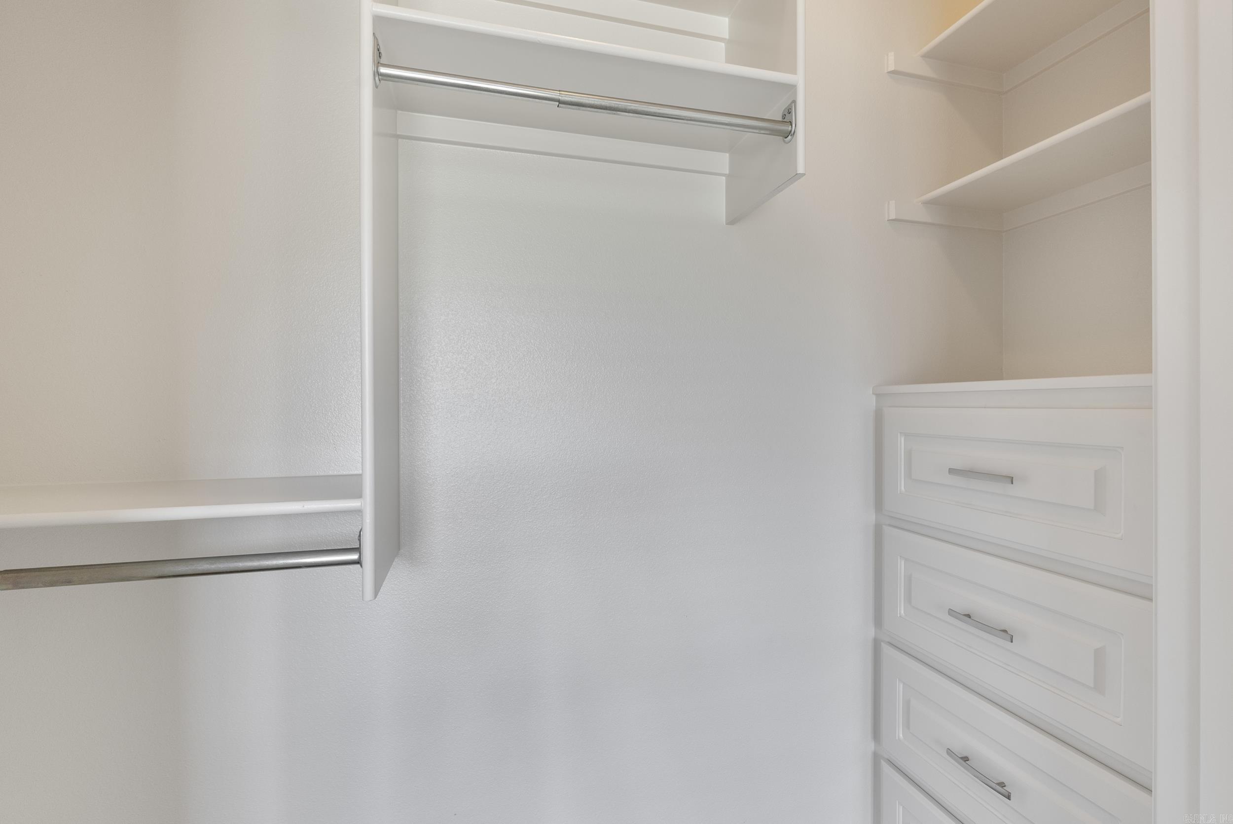 HENDRICKSON ACRES - Residential