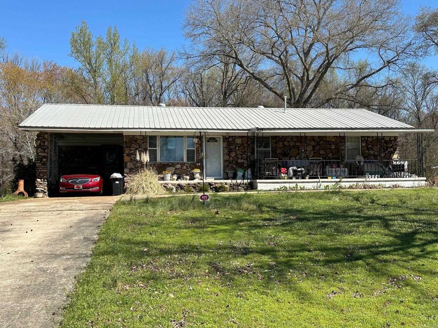 Discover the charm and potential of this affordable gem—a timeless residence brimming with opportunity. Nestled off the highway and close to Hwy 67/167, this mid-sized rock-faced home boasts 3 bedrooms and 1 bathroom, offering all the essentials for comfortable living. Step inside to find a home thats awaiting your personal touch. Alongside the essential features, this property presents additional perks including a concrete storm shelter and a backyard shed, ideal for storing outdoor essentials like mowers and equipment. Whether you're seeking an investment opportunity or yearning to craft your own sanctuary, this home delivers. Currently occupied by a reliable tenant, this property offers immediate income potential, with the option for continued rental or the chance to embark on a transformation journey. With a touch of creativity and determination, you can breathe new life into this space, tailoring it to reflect your modern aesthetic and lifestyle. Seize the opportunity to make this property your very own. Schedule a tour today and take the first step toward homeownership. See agent remarks.