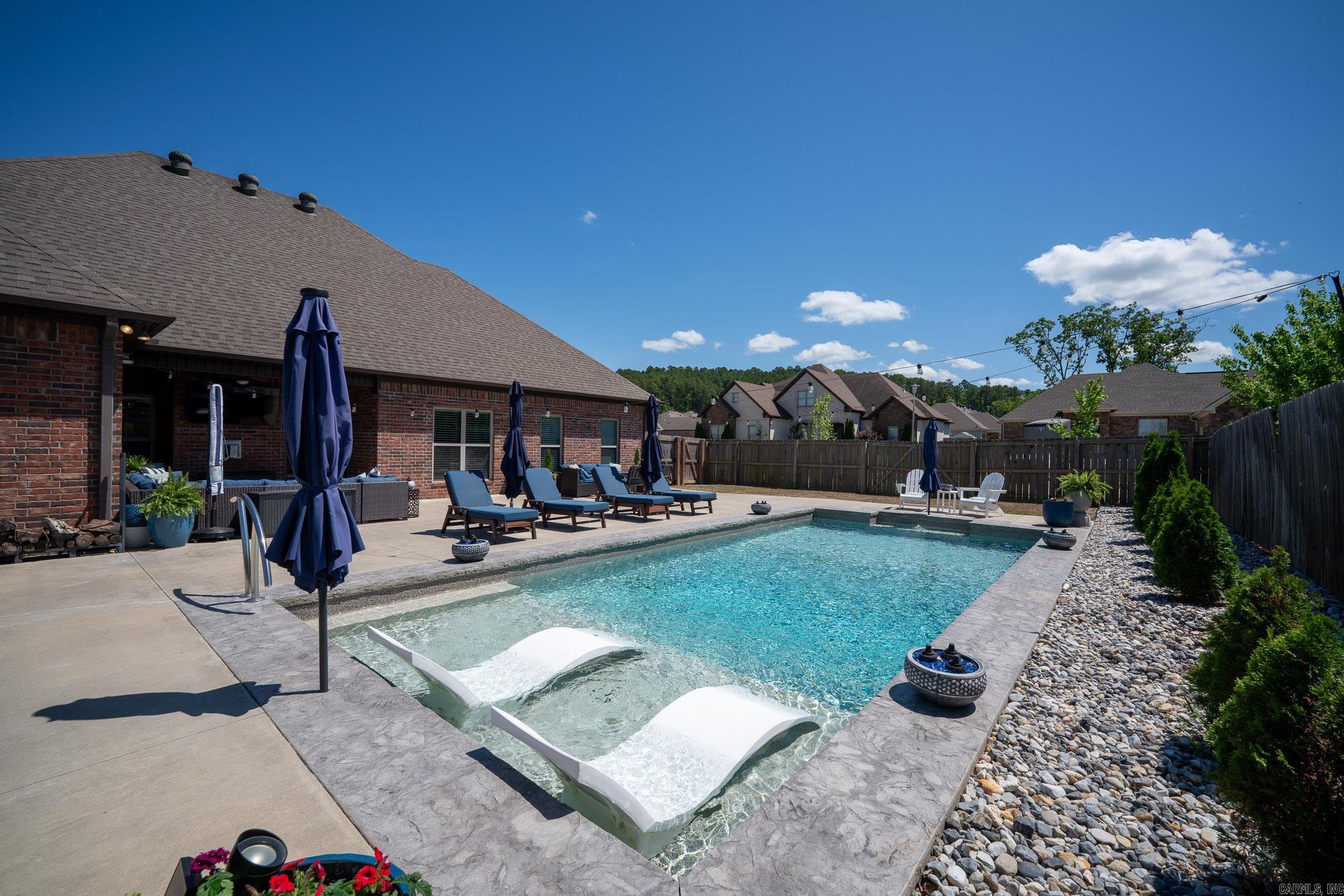 SALEM WOODS - Residential