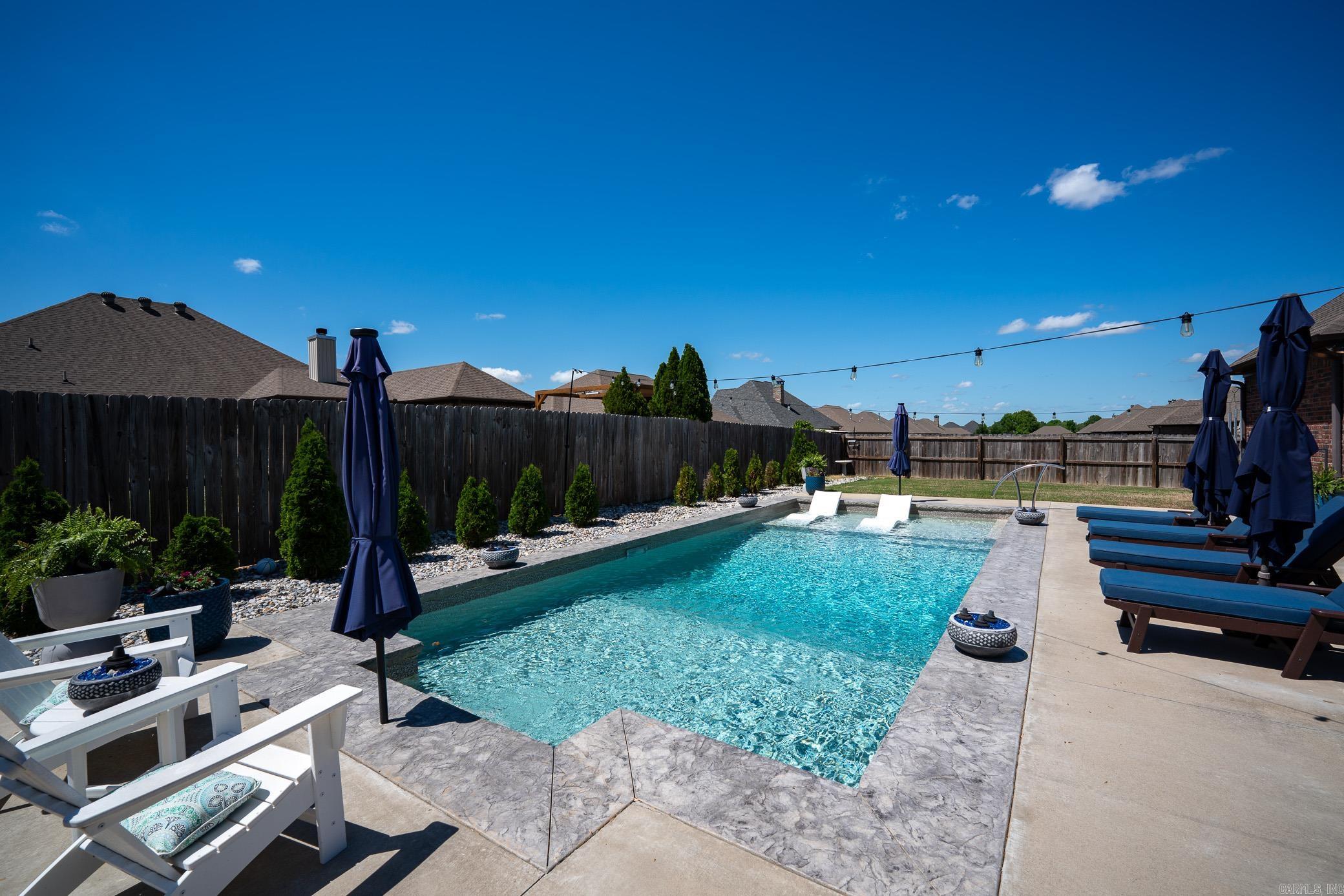 SALEM WOODS - Residential