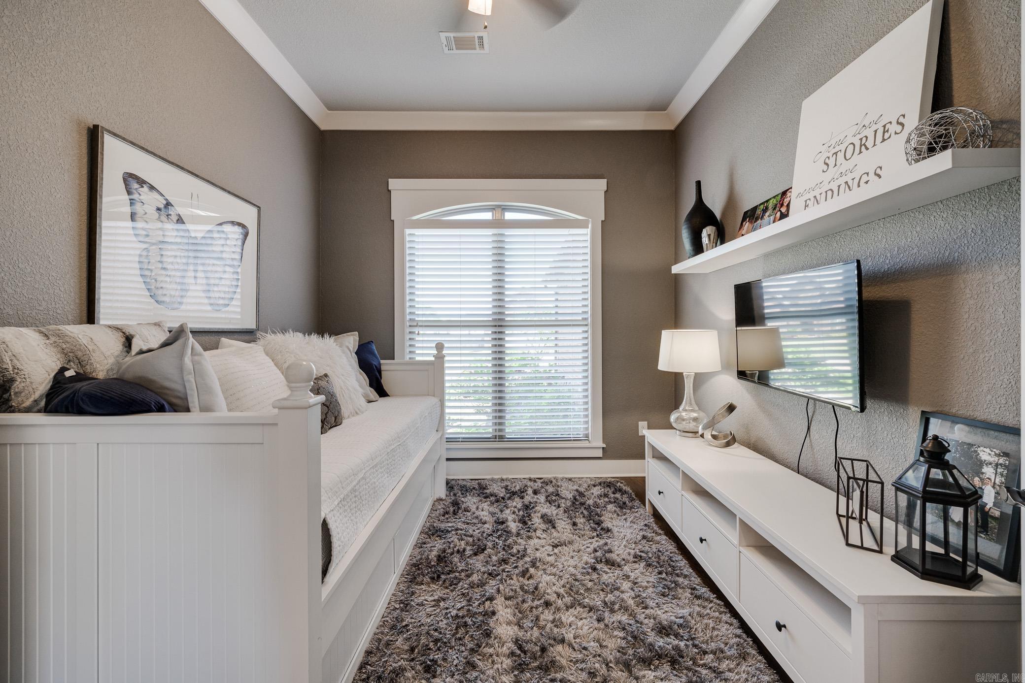 SALEM WOODS - Residential