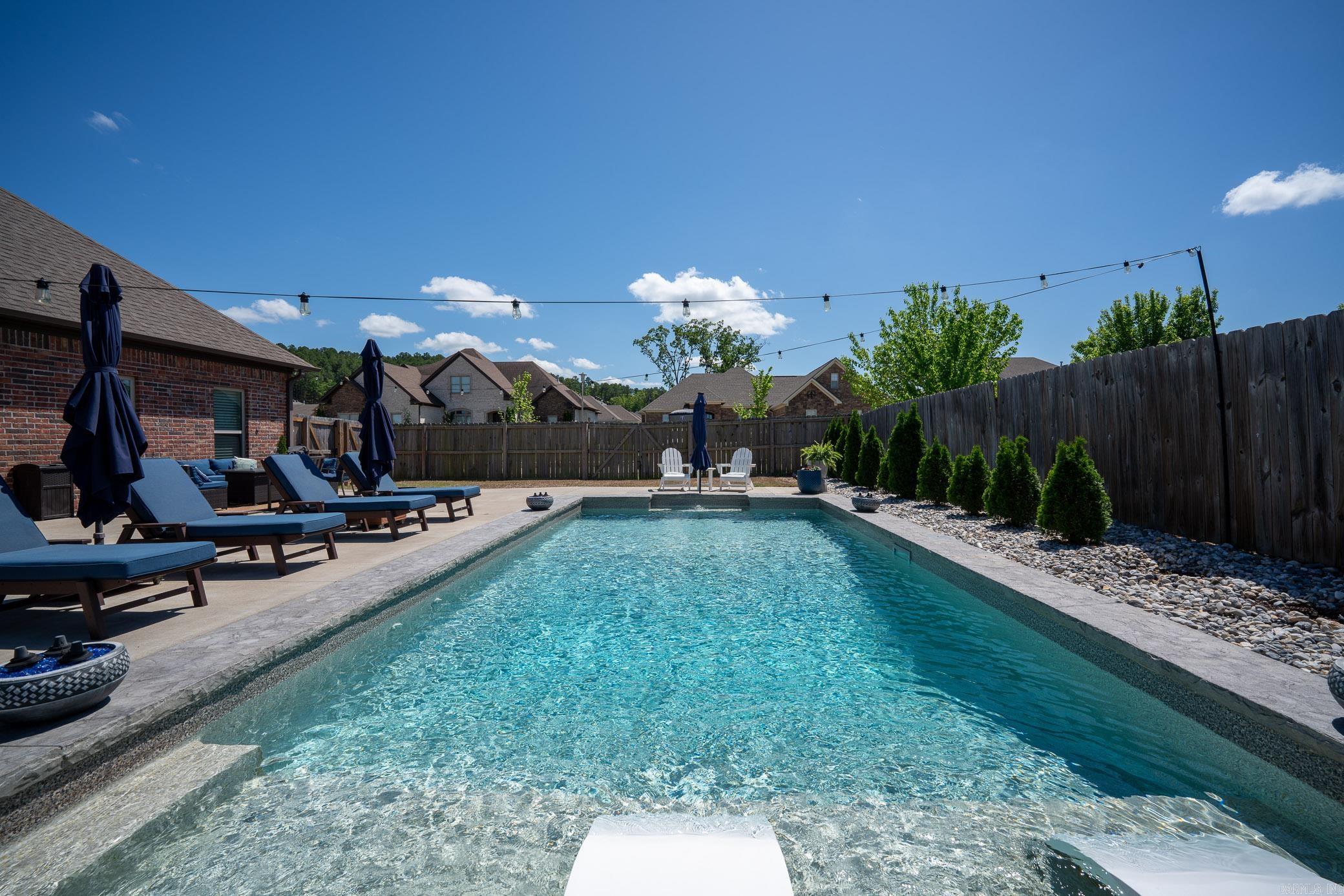 SALEM WOODS - Residential