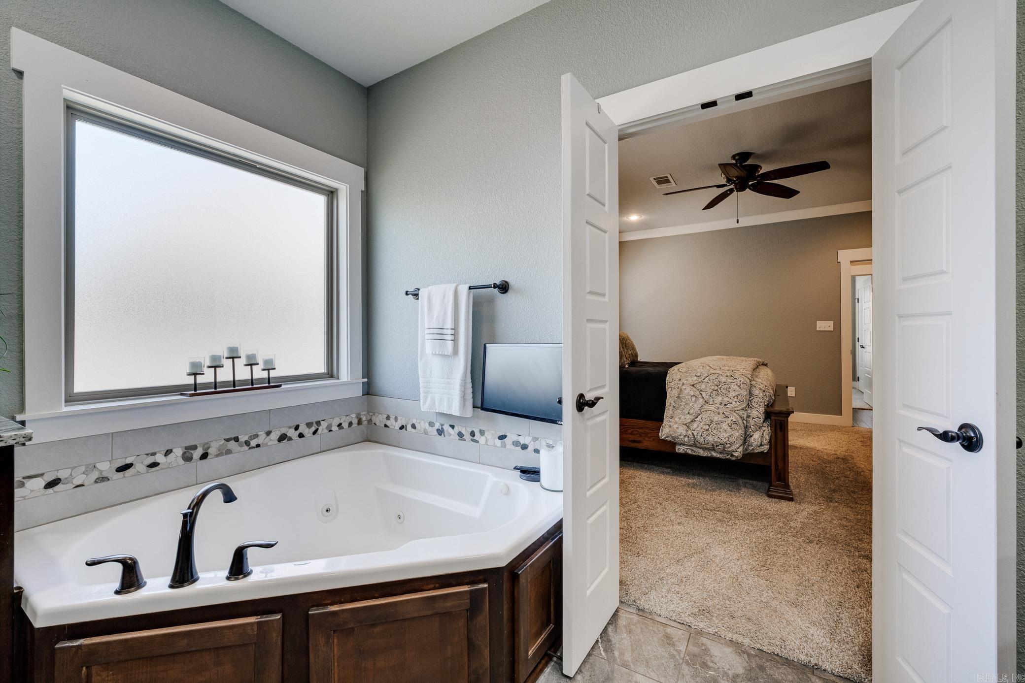 SALEM WOODS - Residential