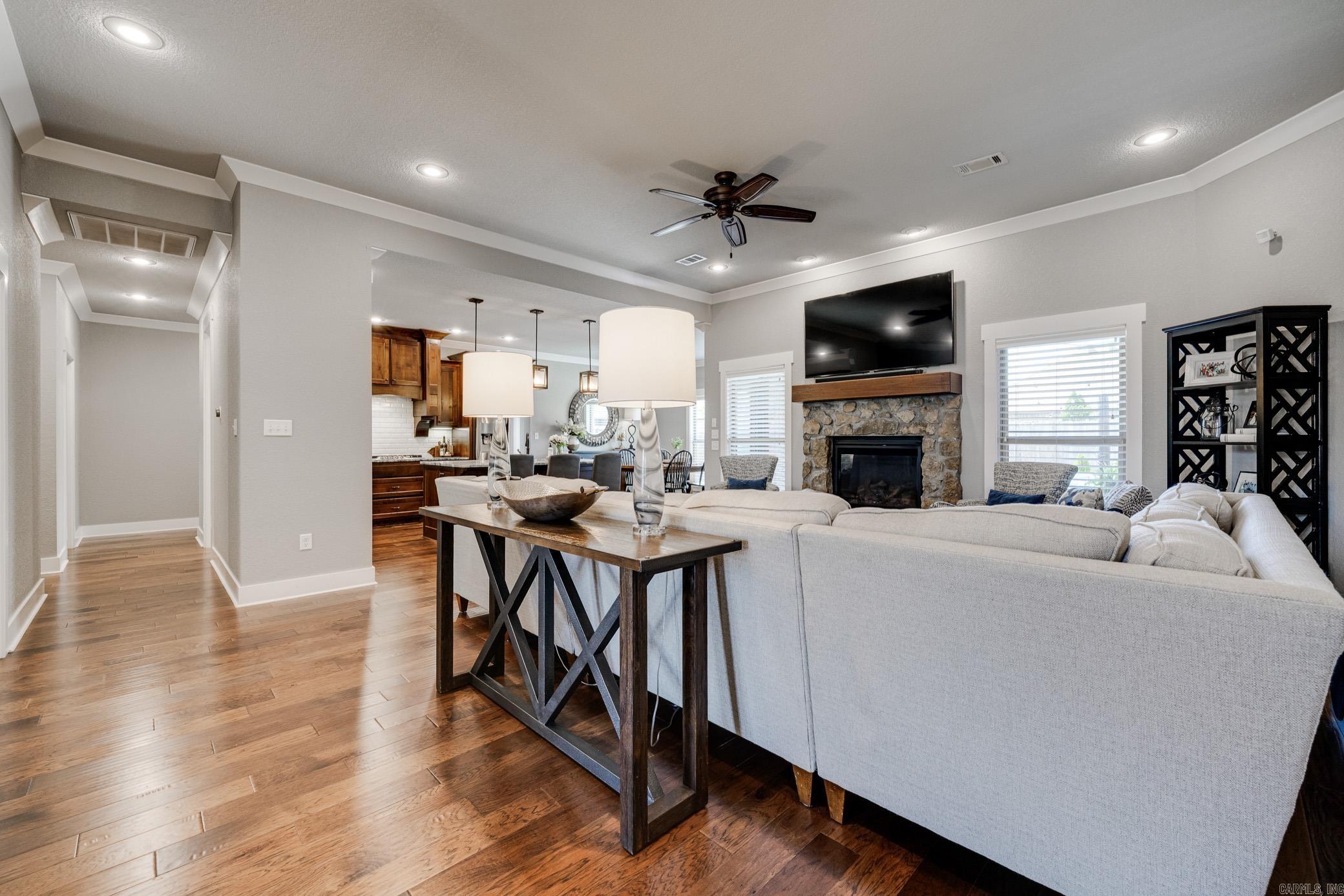 SALEM WOODS - Residential