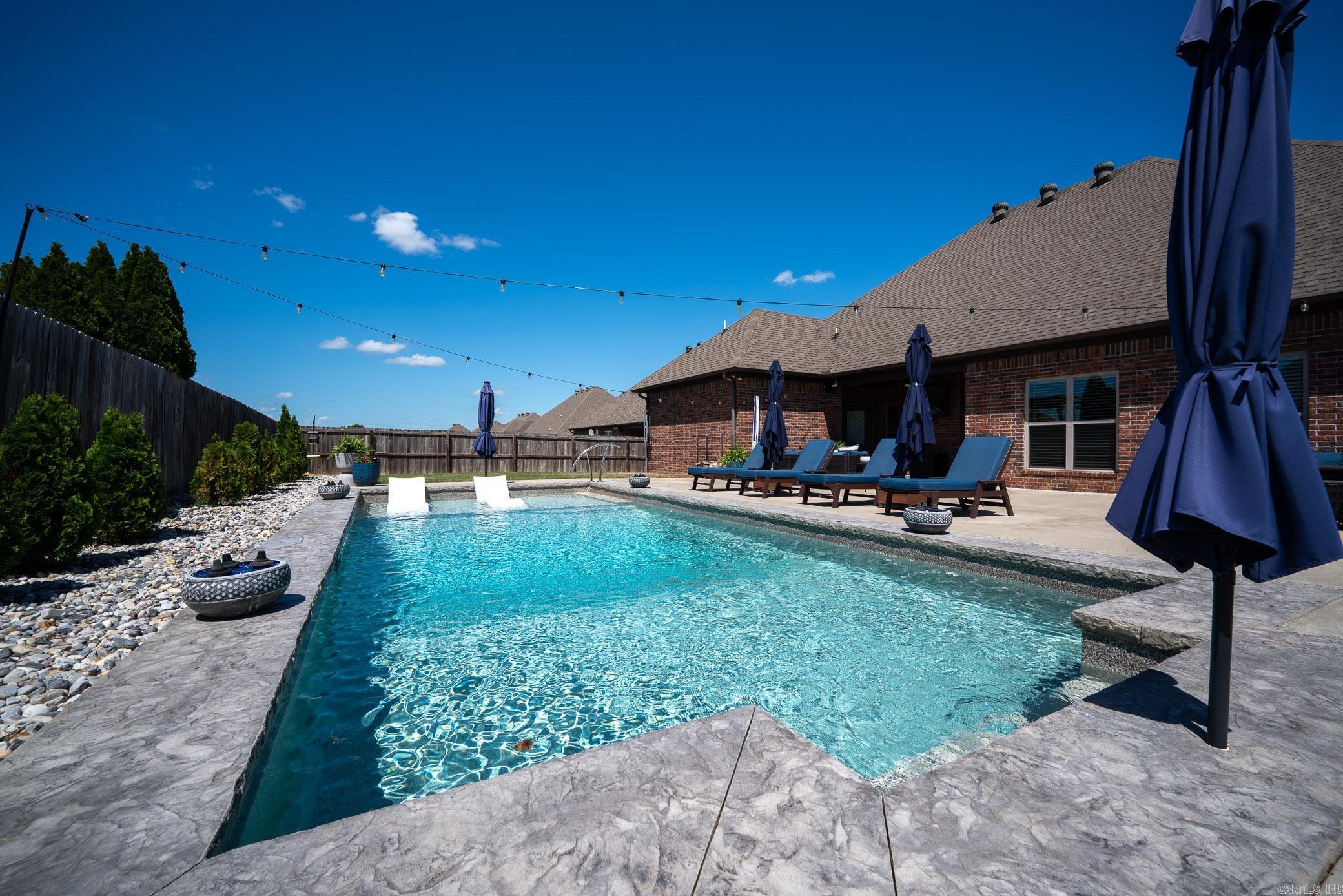 SALEM WOODS - Residential