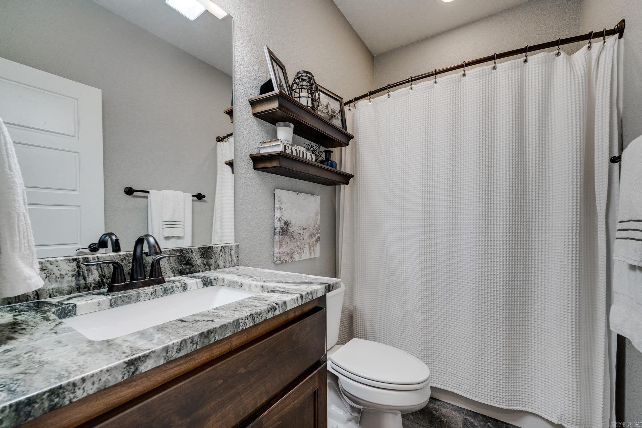 SALEM WOODS - Residential