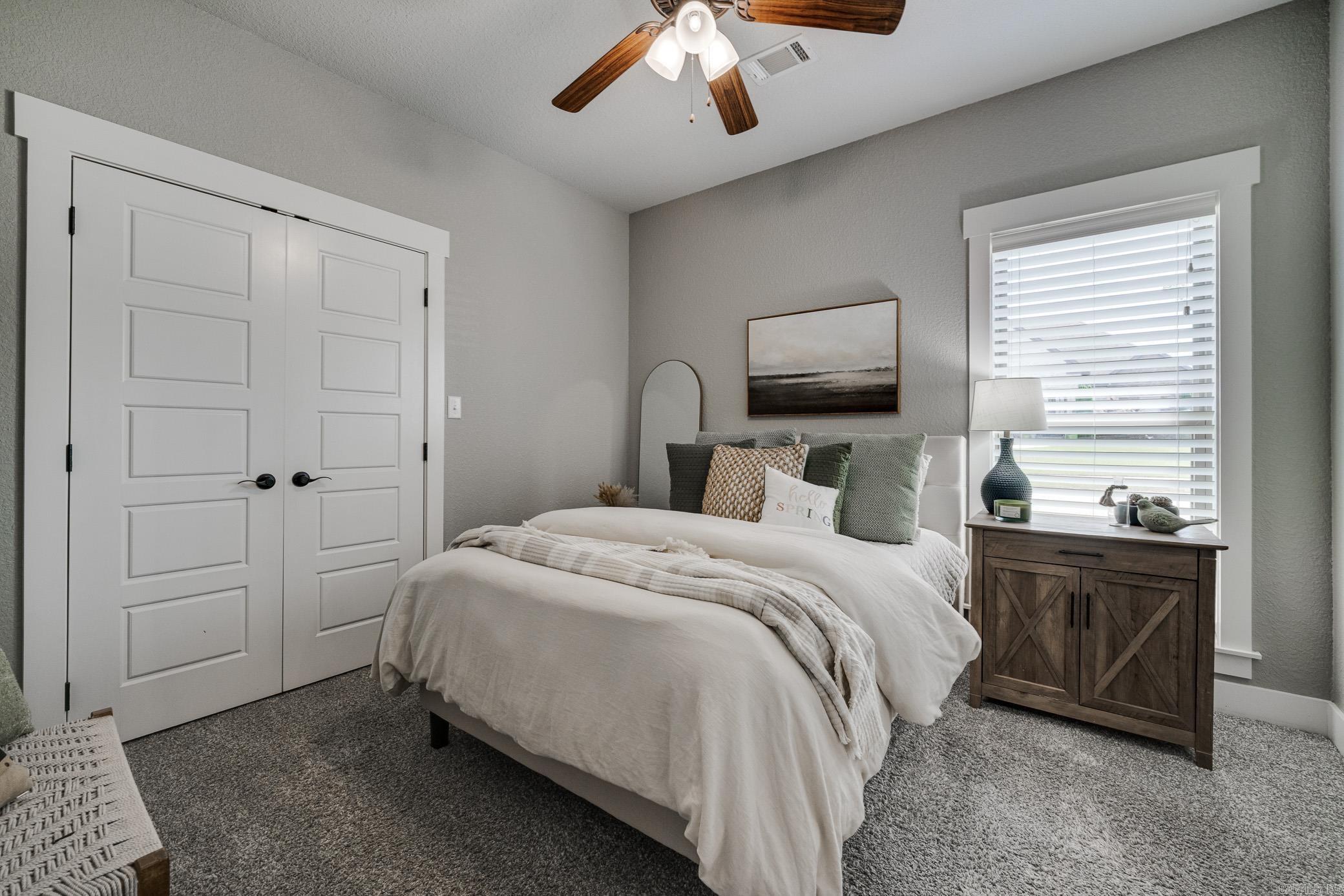 SALEM WOODS - Residential