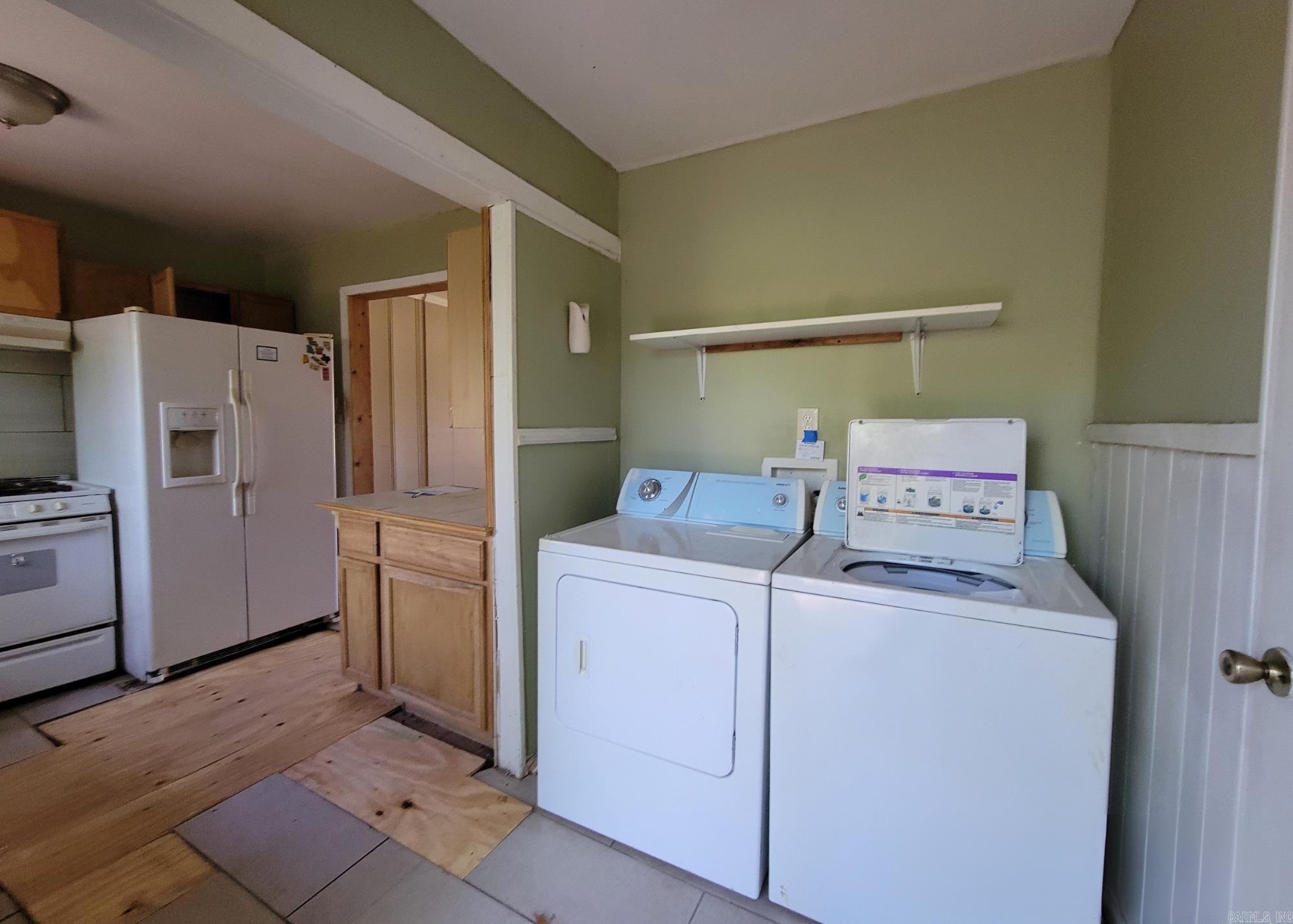 BARROW JOHN - Residential