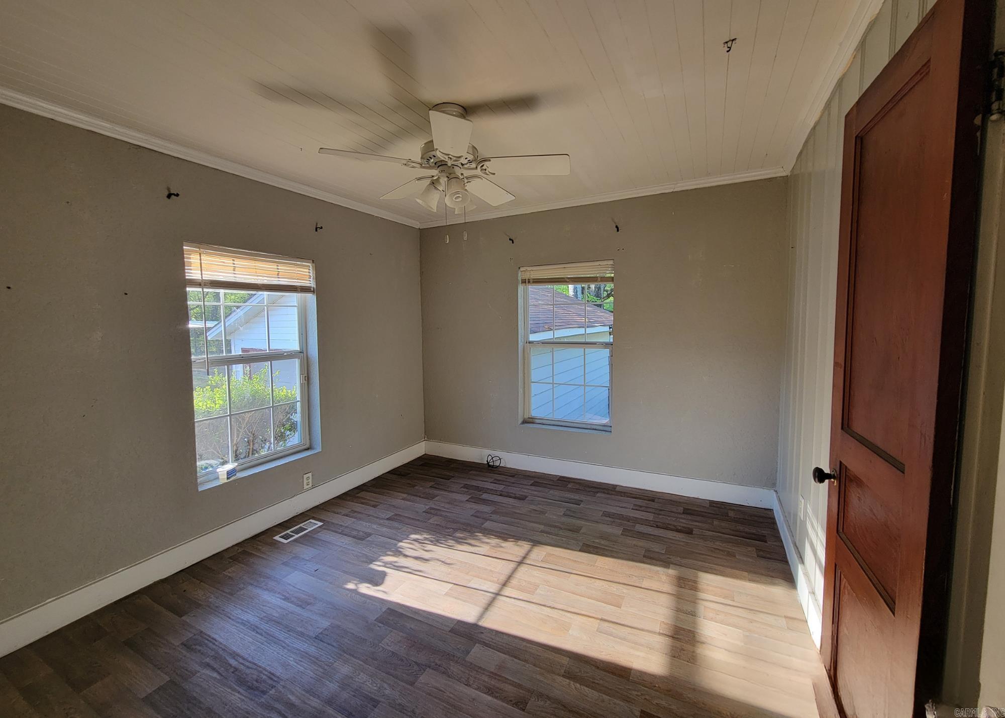 BARROW JOHN - Residential