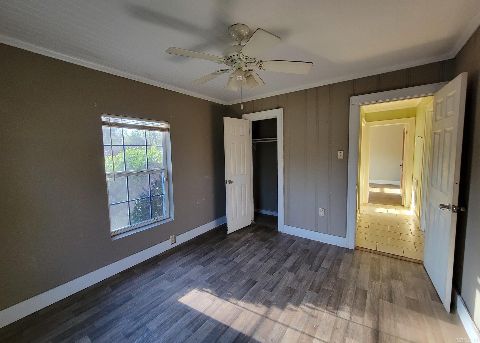 BARROW JOHN - Residential