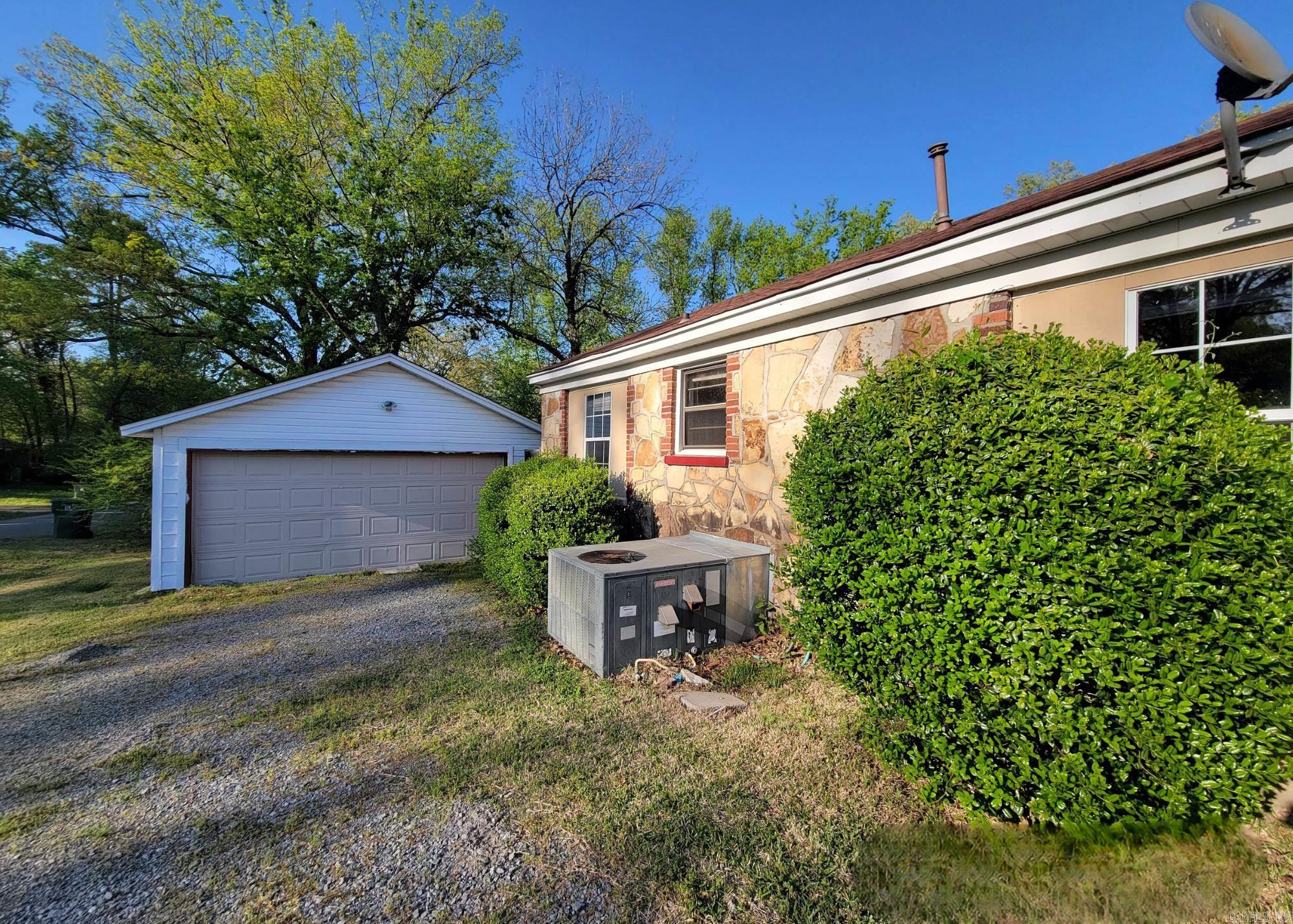 BARROW JOHN - Residential