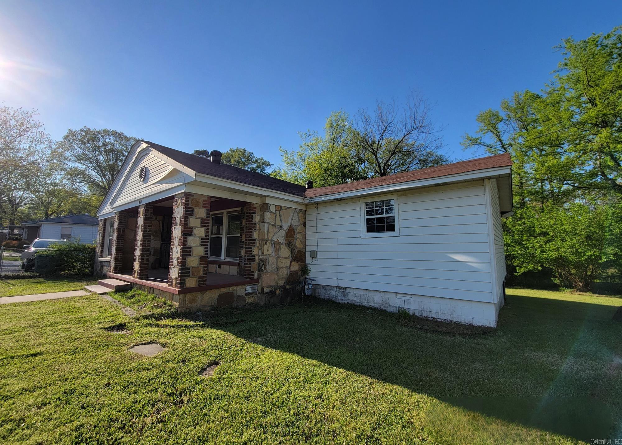 BARROW JOHN - Residential