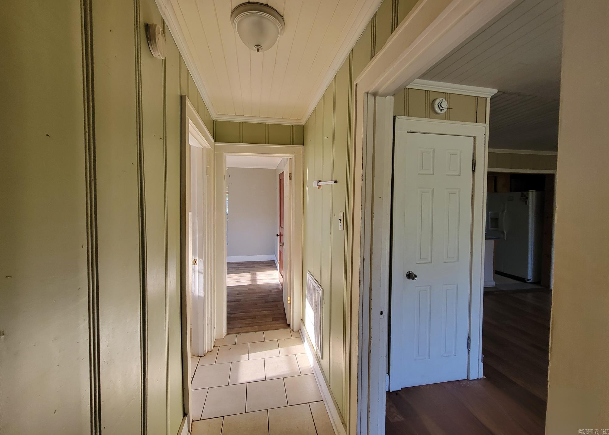 BARROW JOHN - Residential