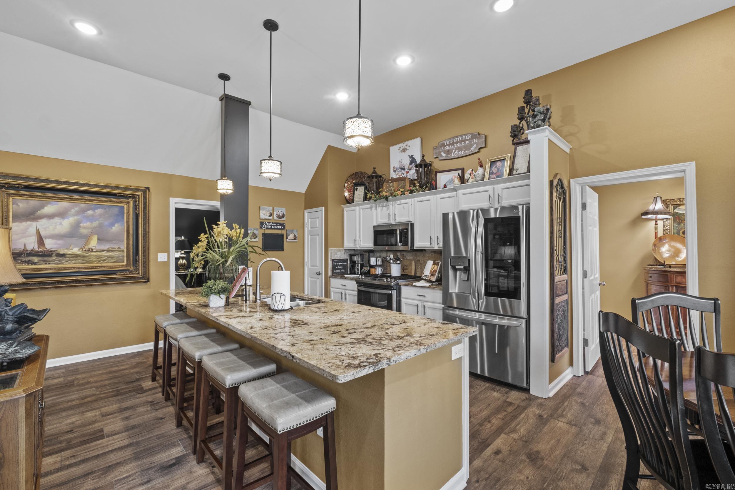 COUNTRY SQUIRE ADD - Residential