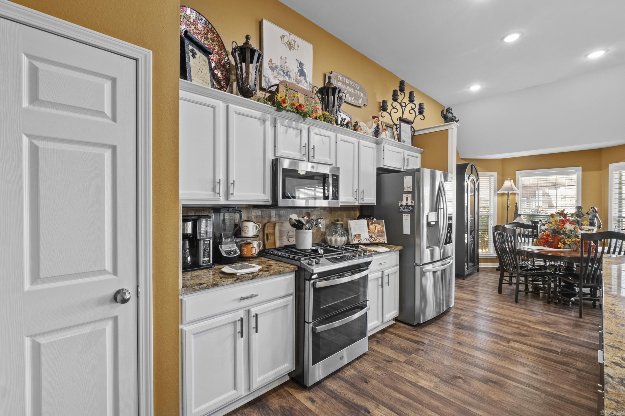 COUNTRY SQUIRE ADD - Residential