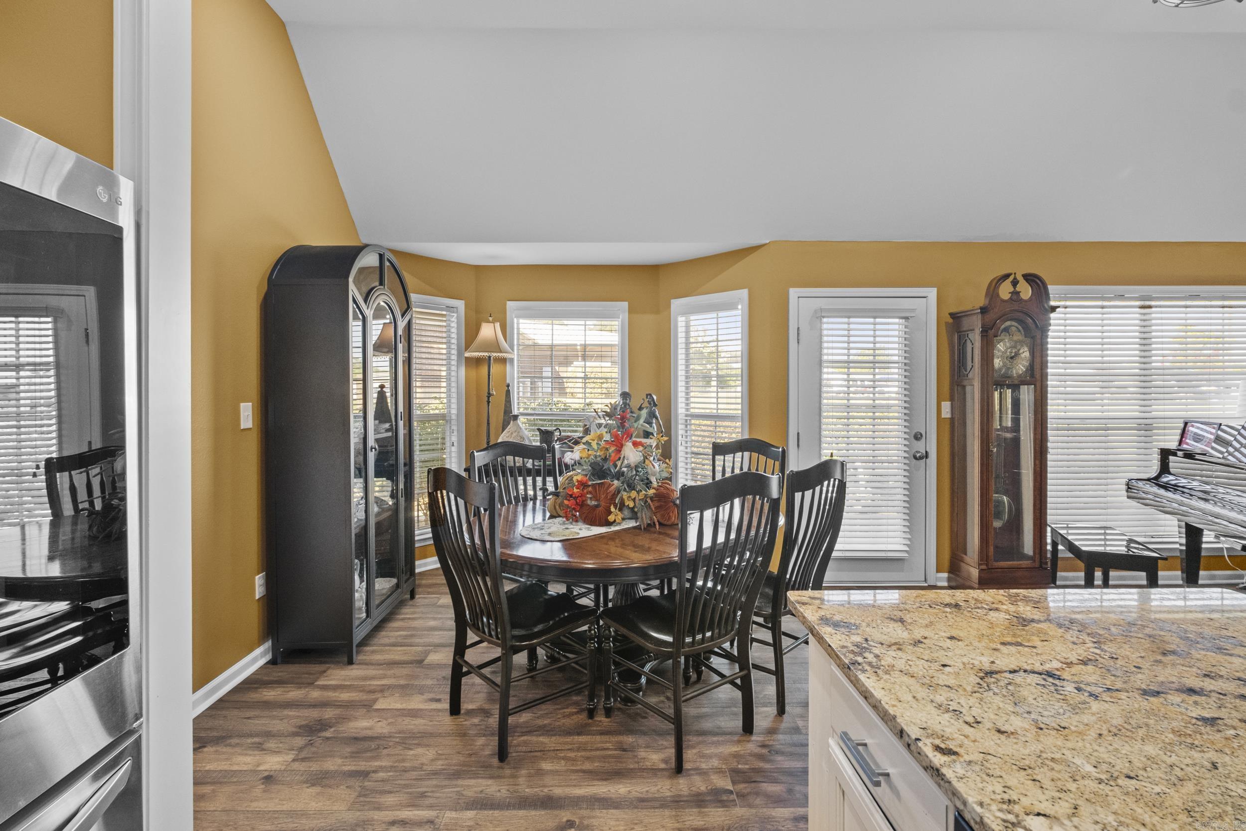 COUNTRY SQUIRE ADD - Residential