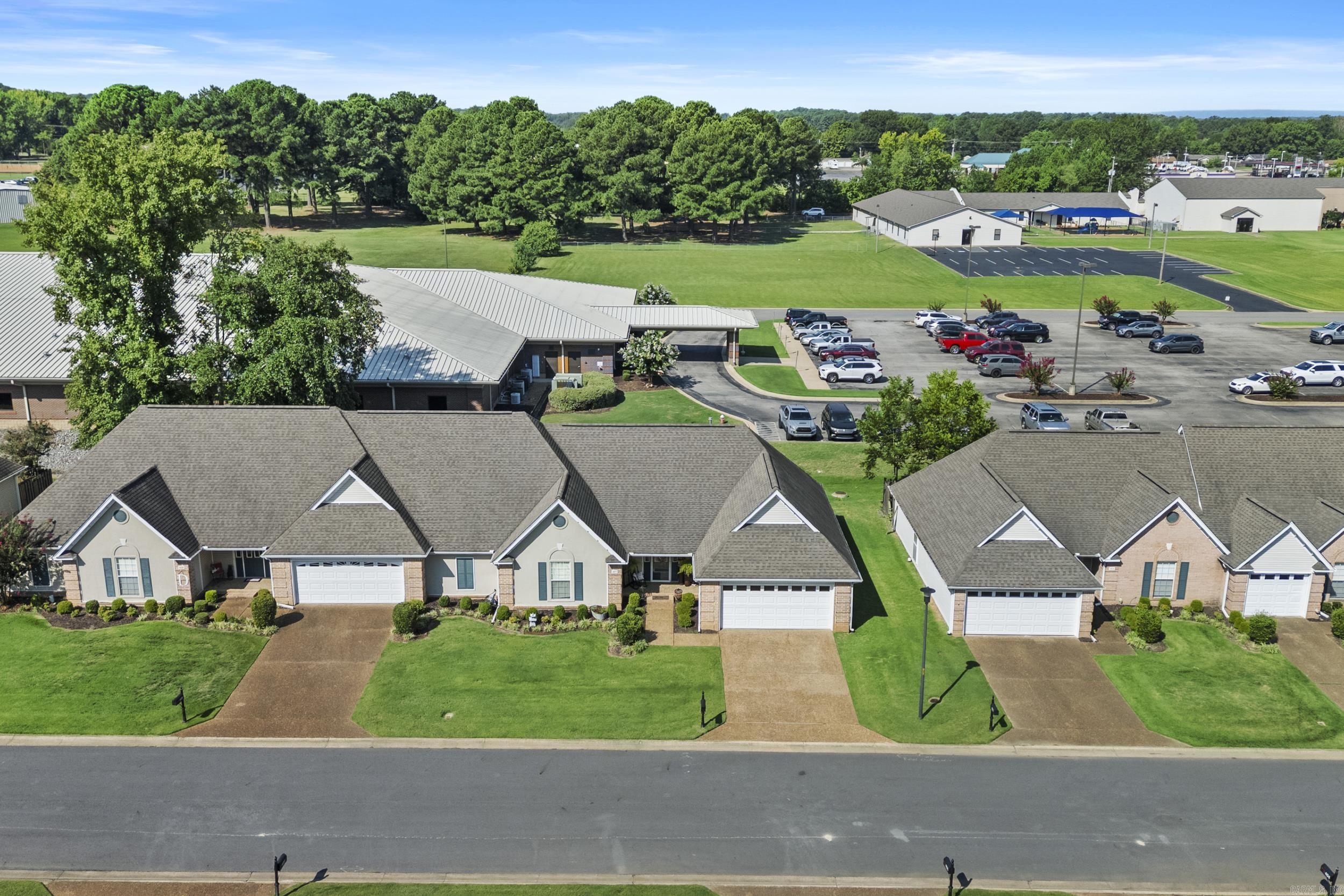 COUNTRY SQUIRE ADD - Residential