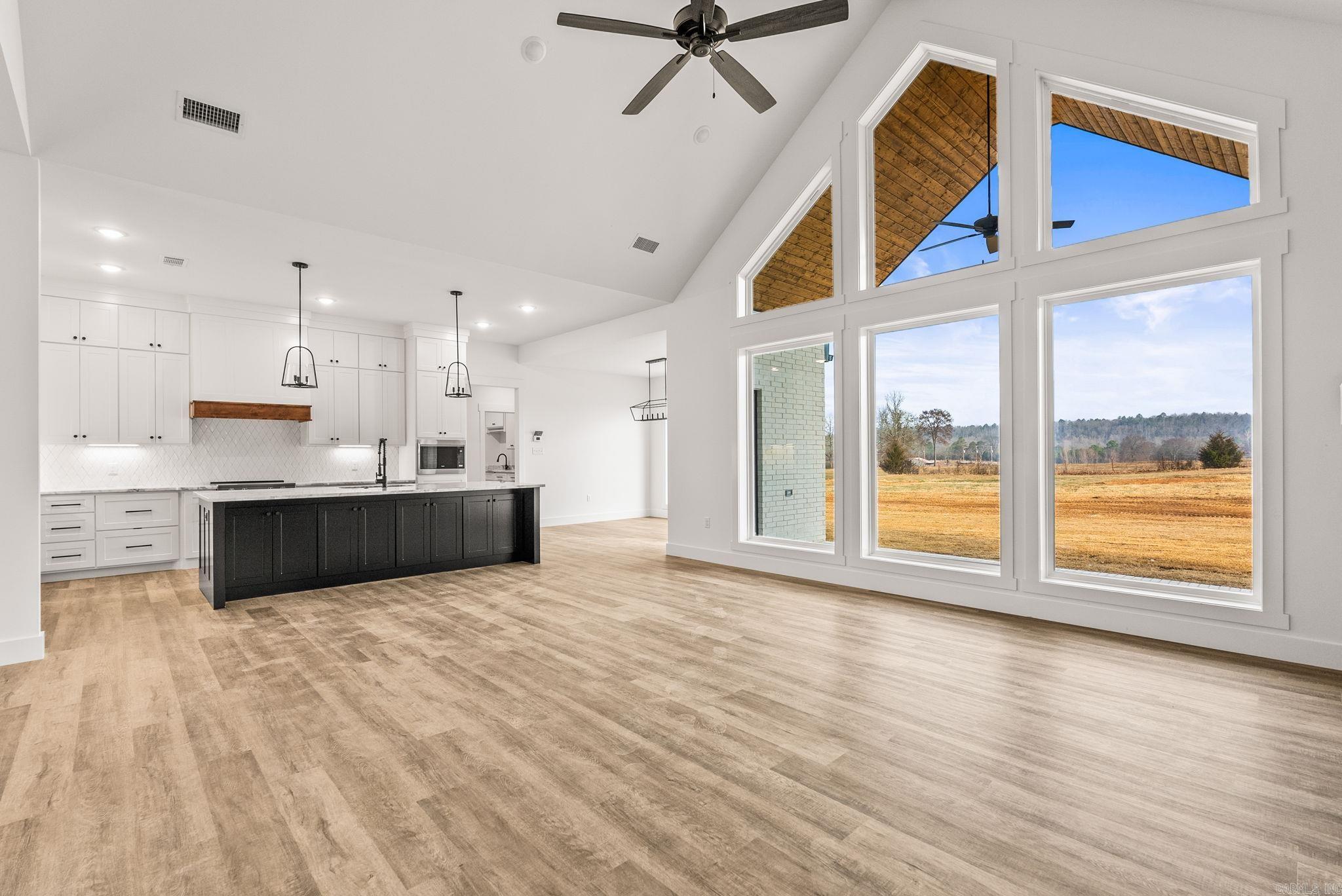 REPUBLICAN VALLEY ESTATES - Residential