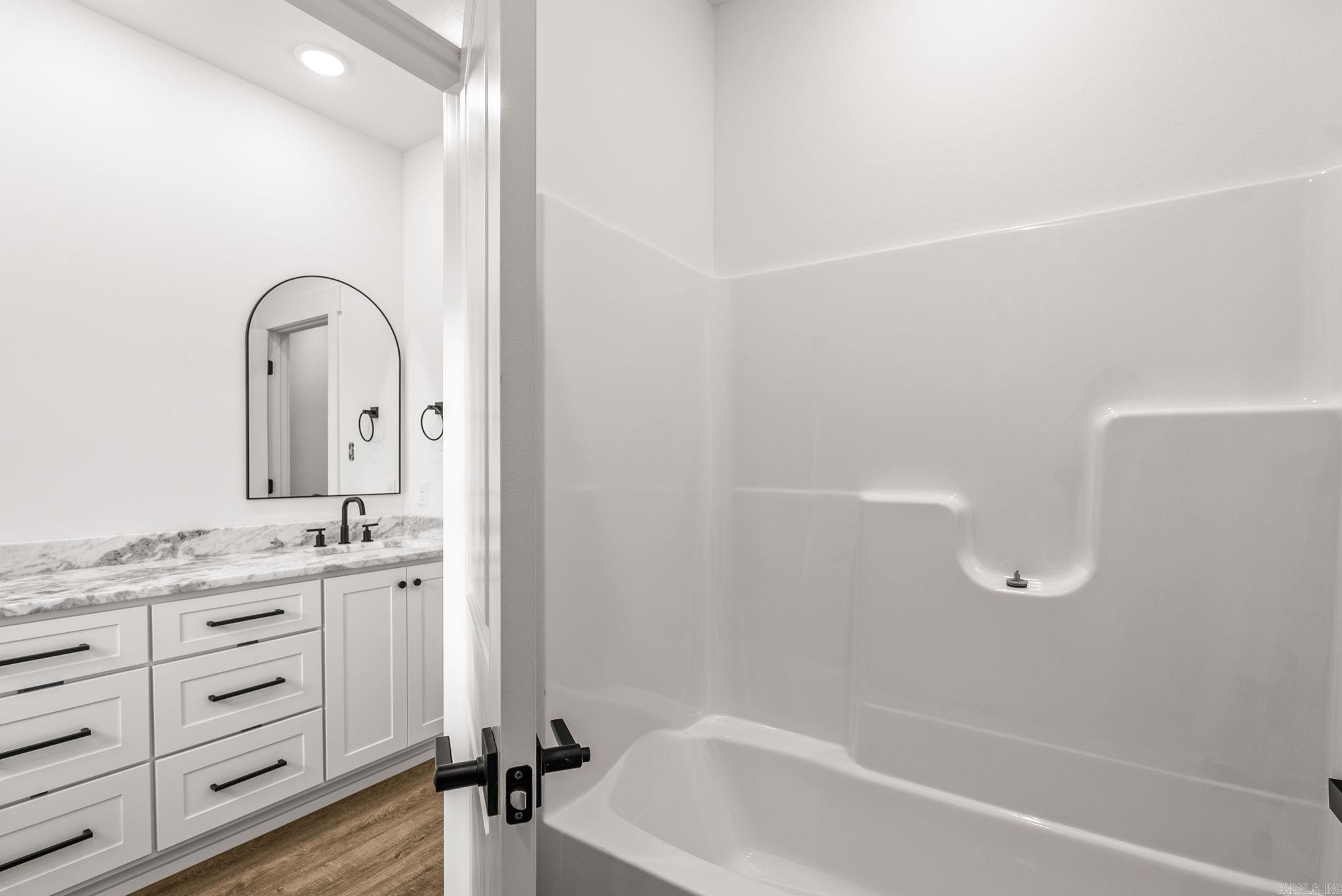 REPUBLICAN VALLEY ESTATES - Residential