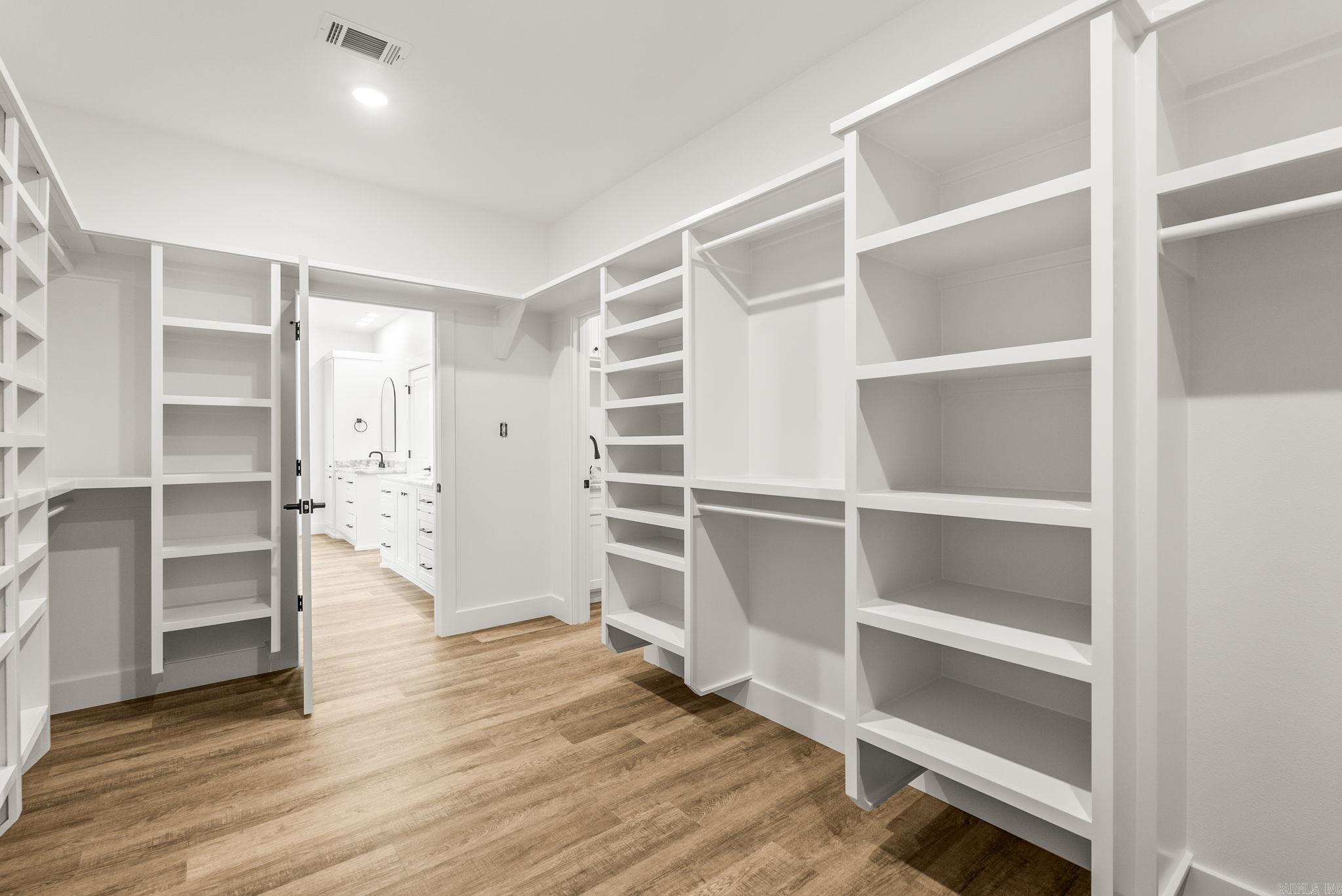 REPUBLICAN VALLEY ESTATES - Residential