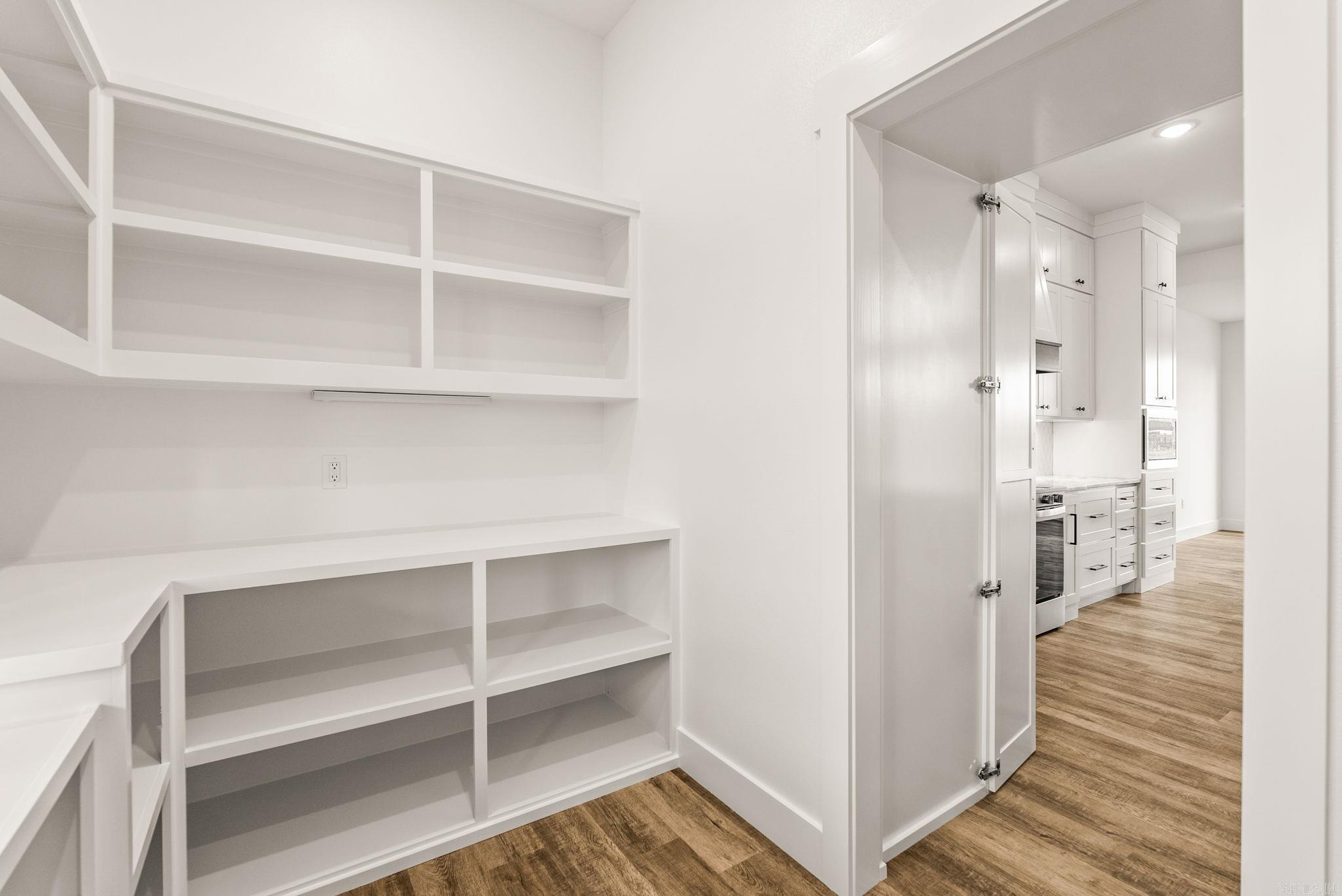 REPUBLICAN VALLEY ESTATES - Residential