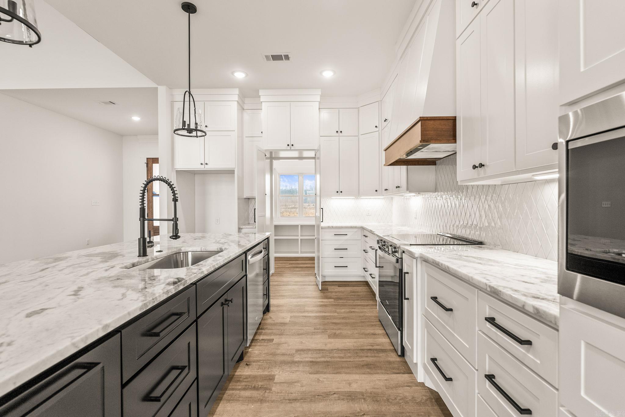 REPUBLICAN VALLEY ESTATES - Residential