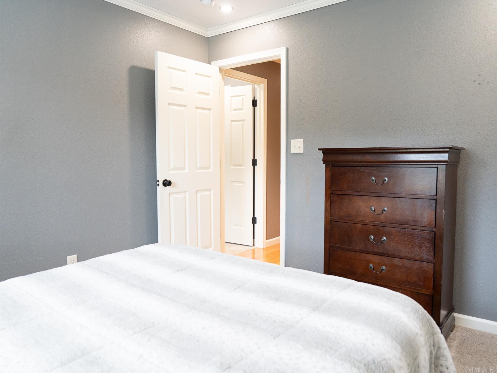 PURE COUNTY ESTATES - Residential