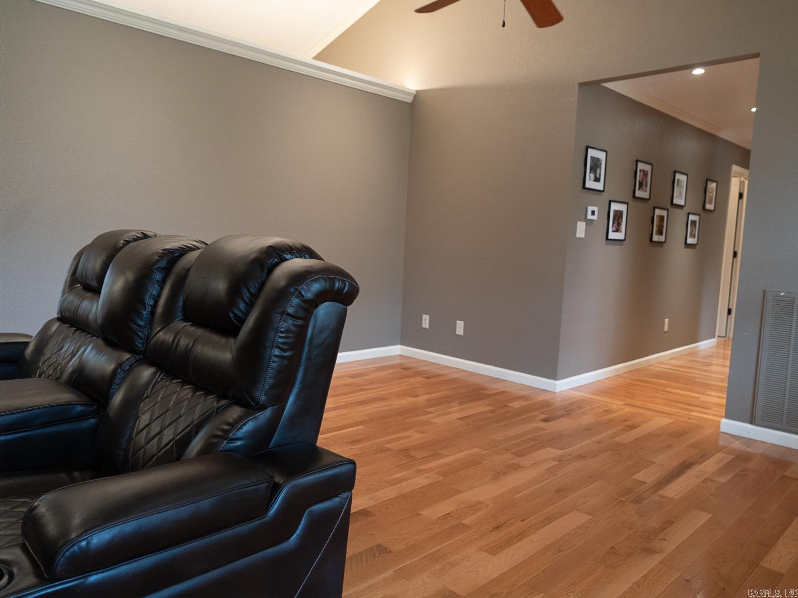 PURE COUNTY ESTATES - Residential