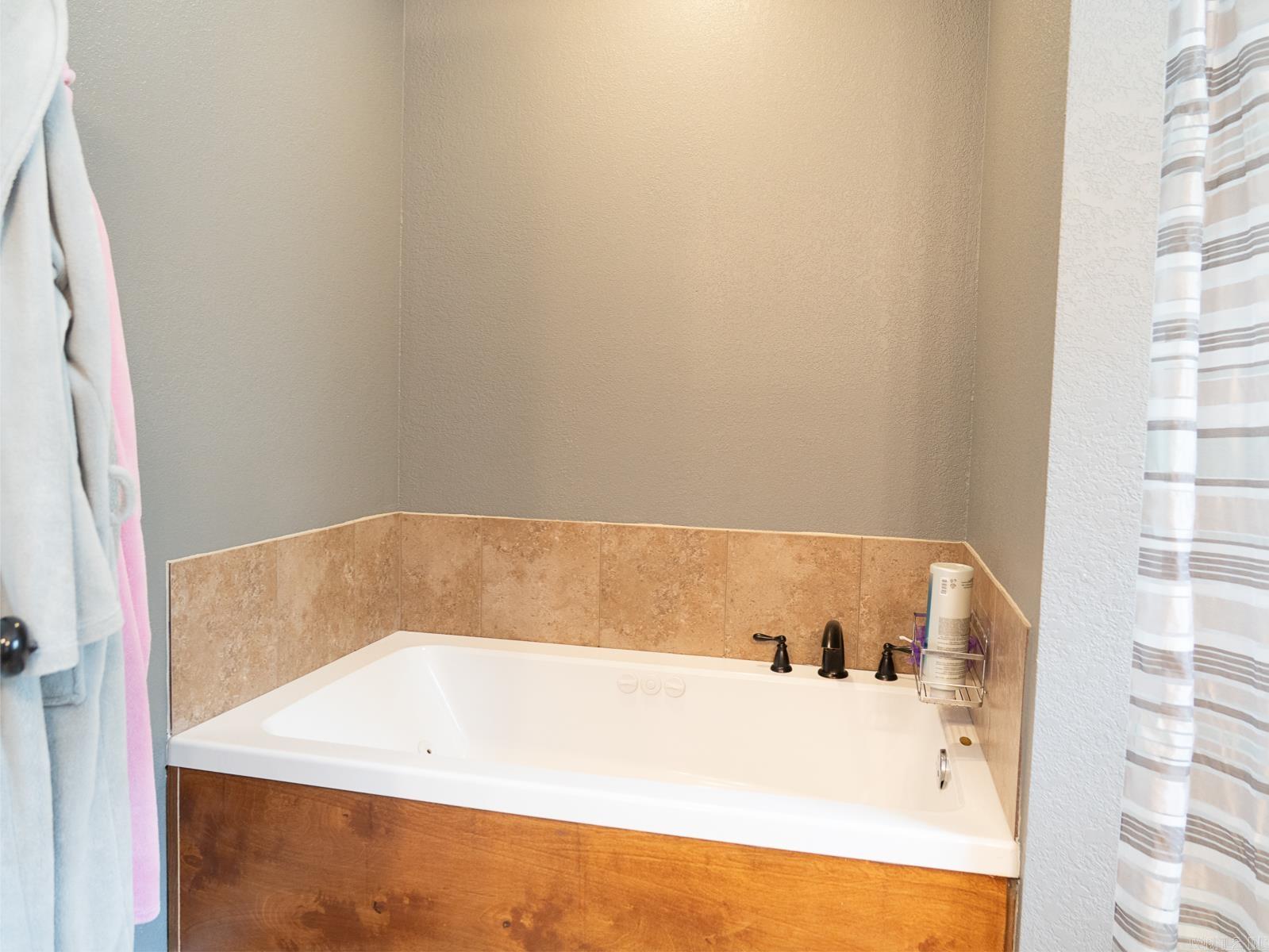 PURE COUNTY ESTATES - Residential