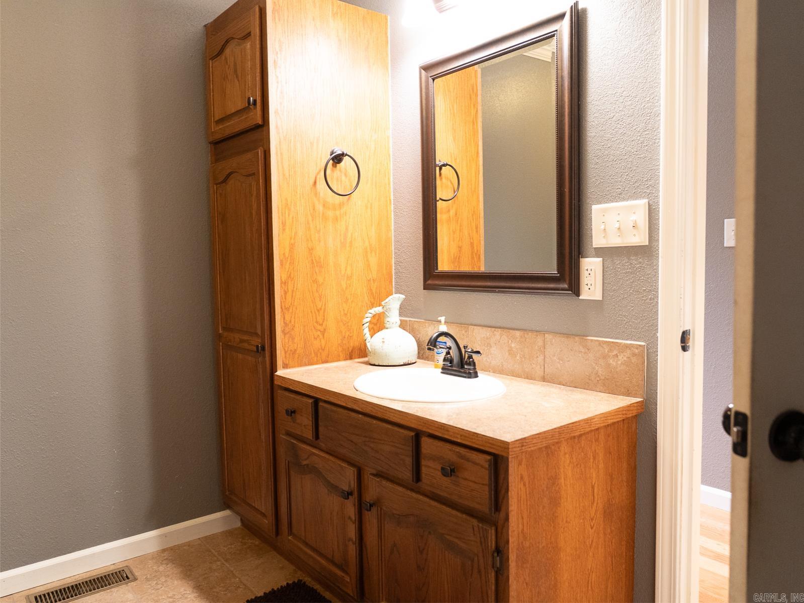 PURE COUNTY ESTATES - Residential