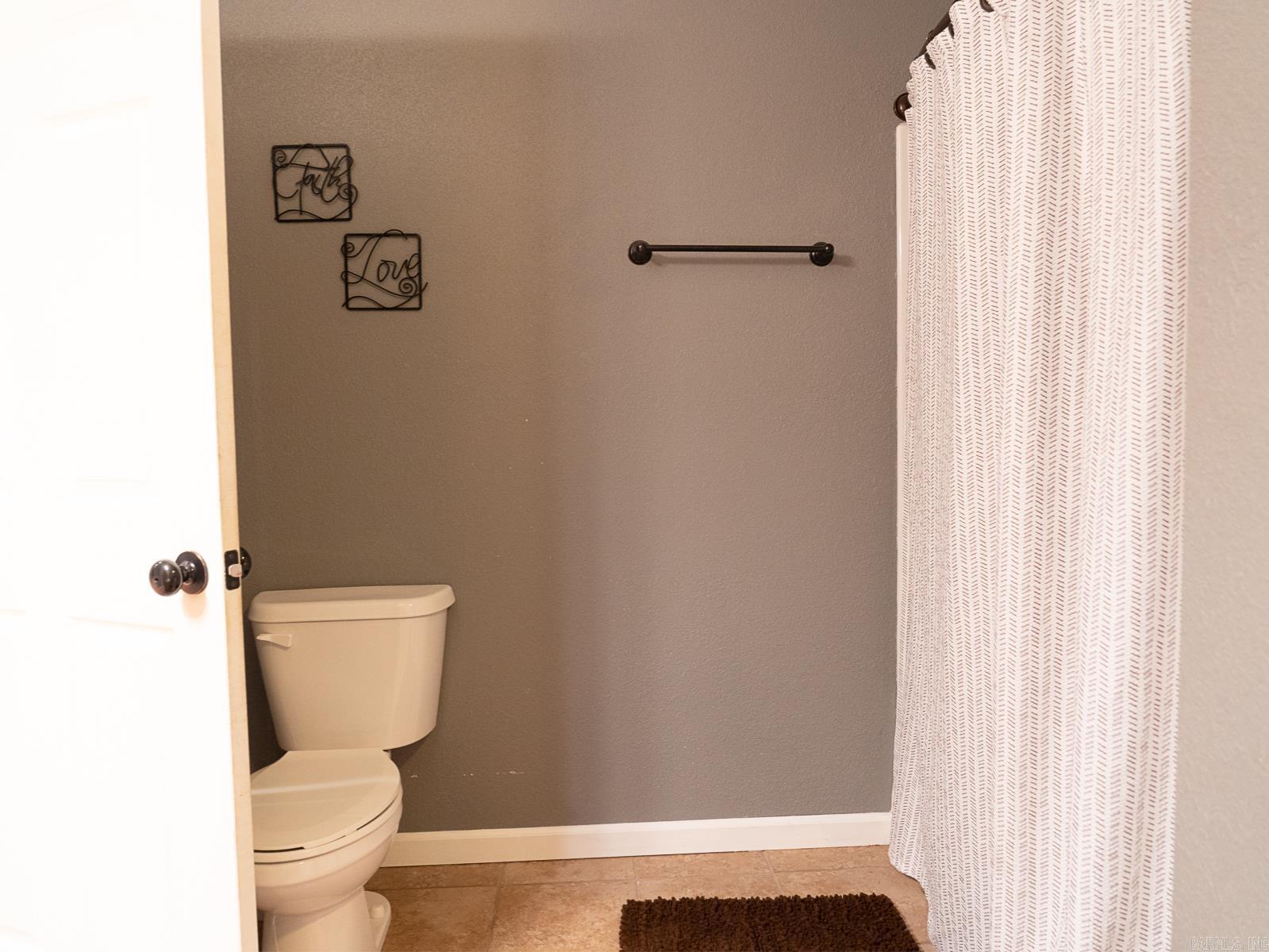 PURE COUNTY ESTATES - Residential