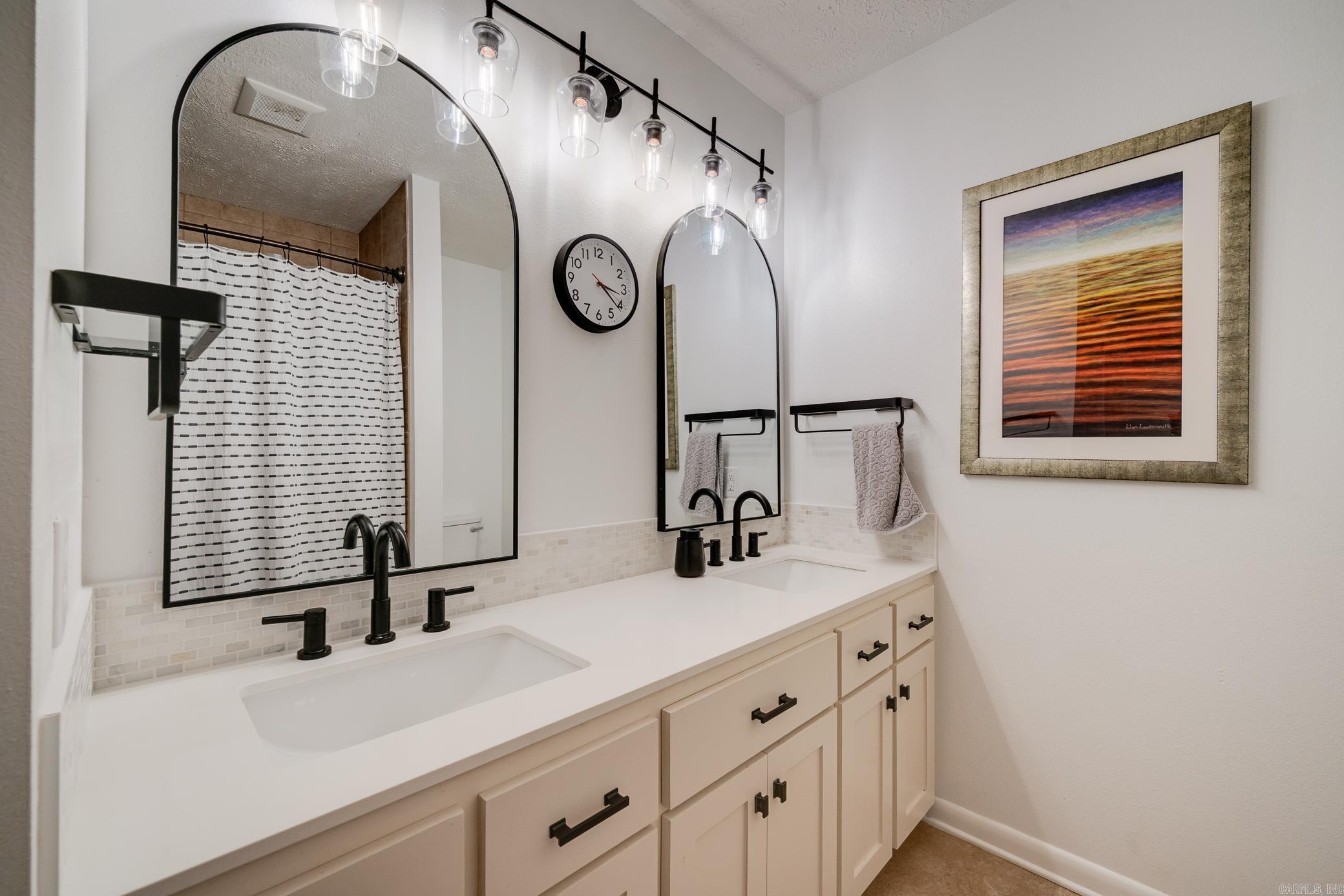 OAK FORREST - Residential