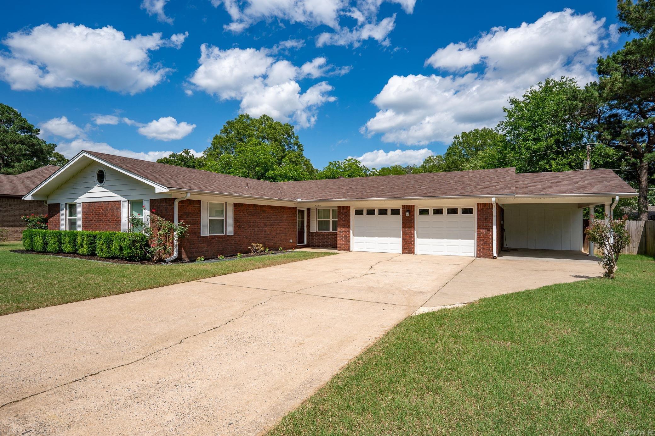 OAK FORREST - Residential
