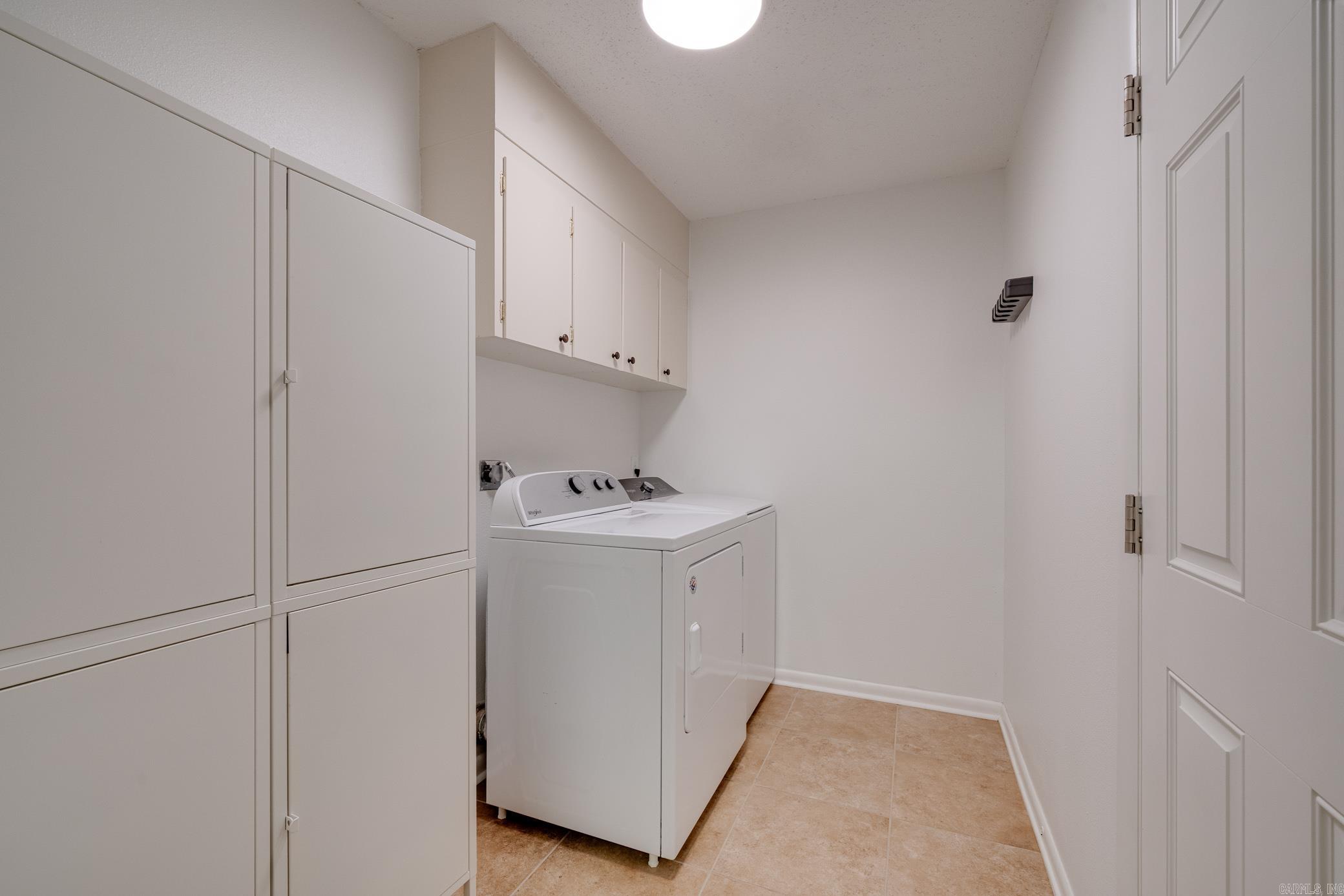 OAK FORREST - Residential
