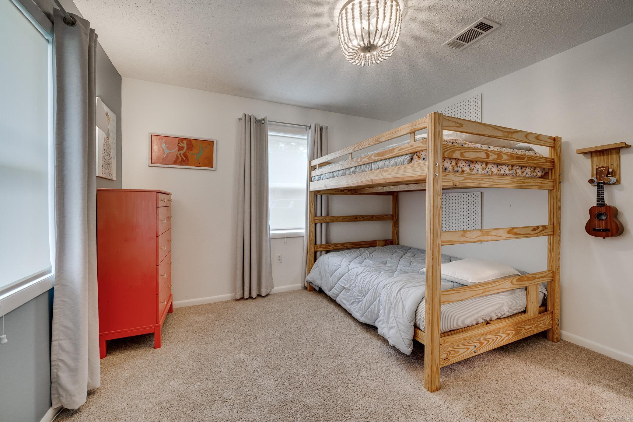 OAK FORREST - Residential