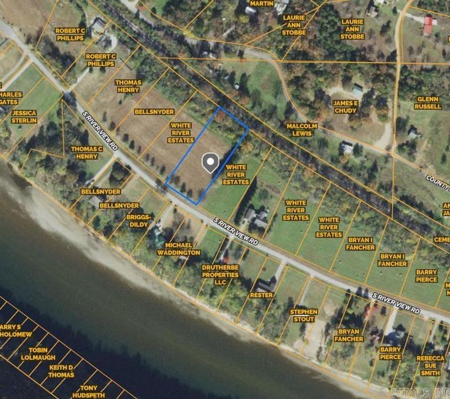 Interior Lot in White River Subdivision.  This is a cleared lot with power and water available. Paved frontage and the White River is just across the street. There is a public boat ramp just minutes from the property. Only 10 minutes from the square in Mountain View, Arkansas. There are restrictions to protect your investment.