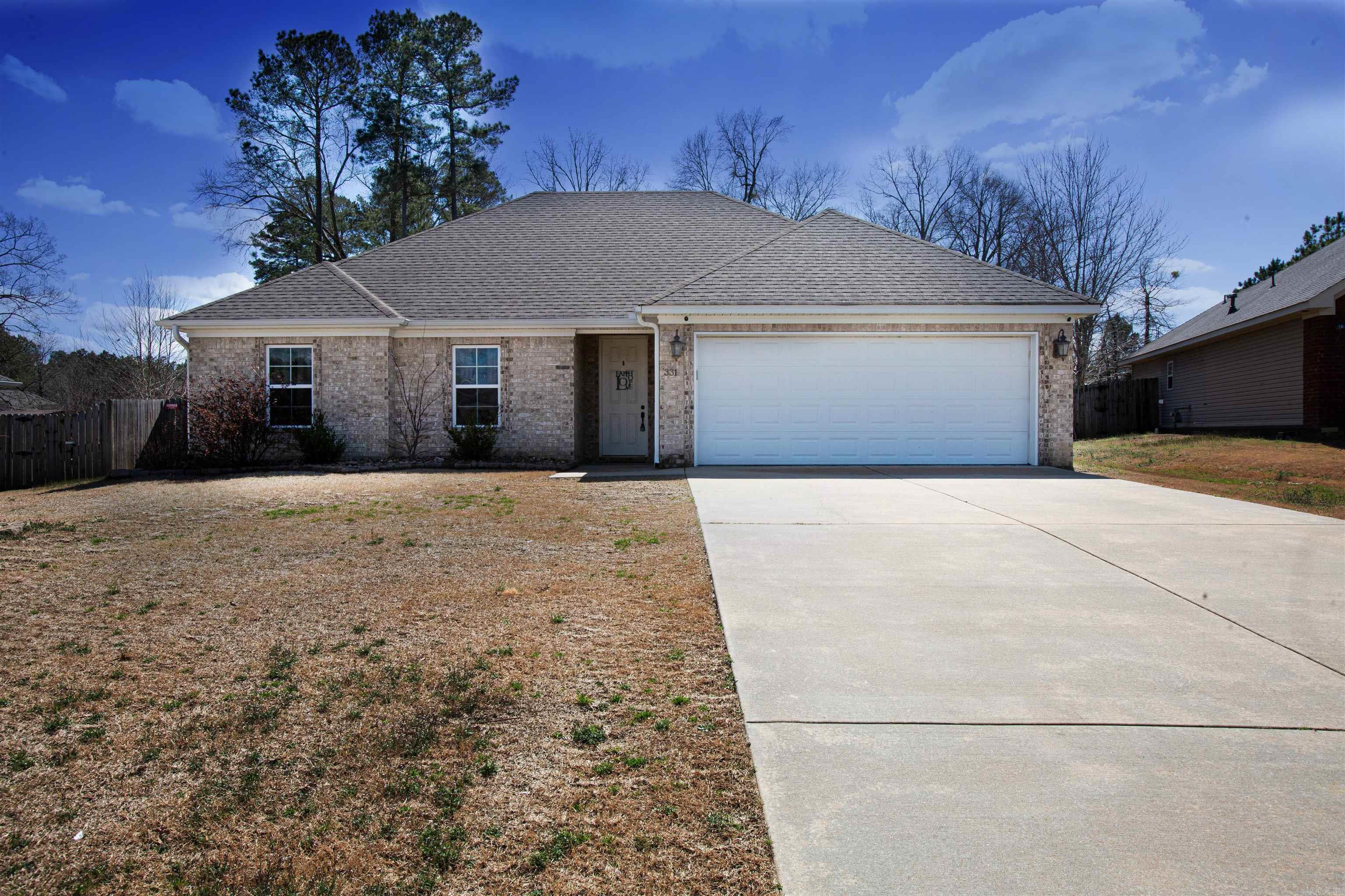 HIDDEN MEADOWS - Residential