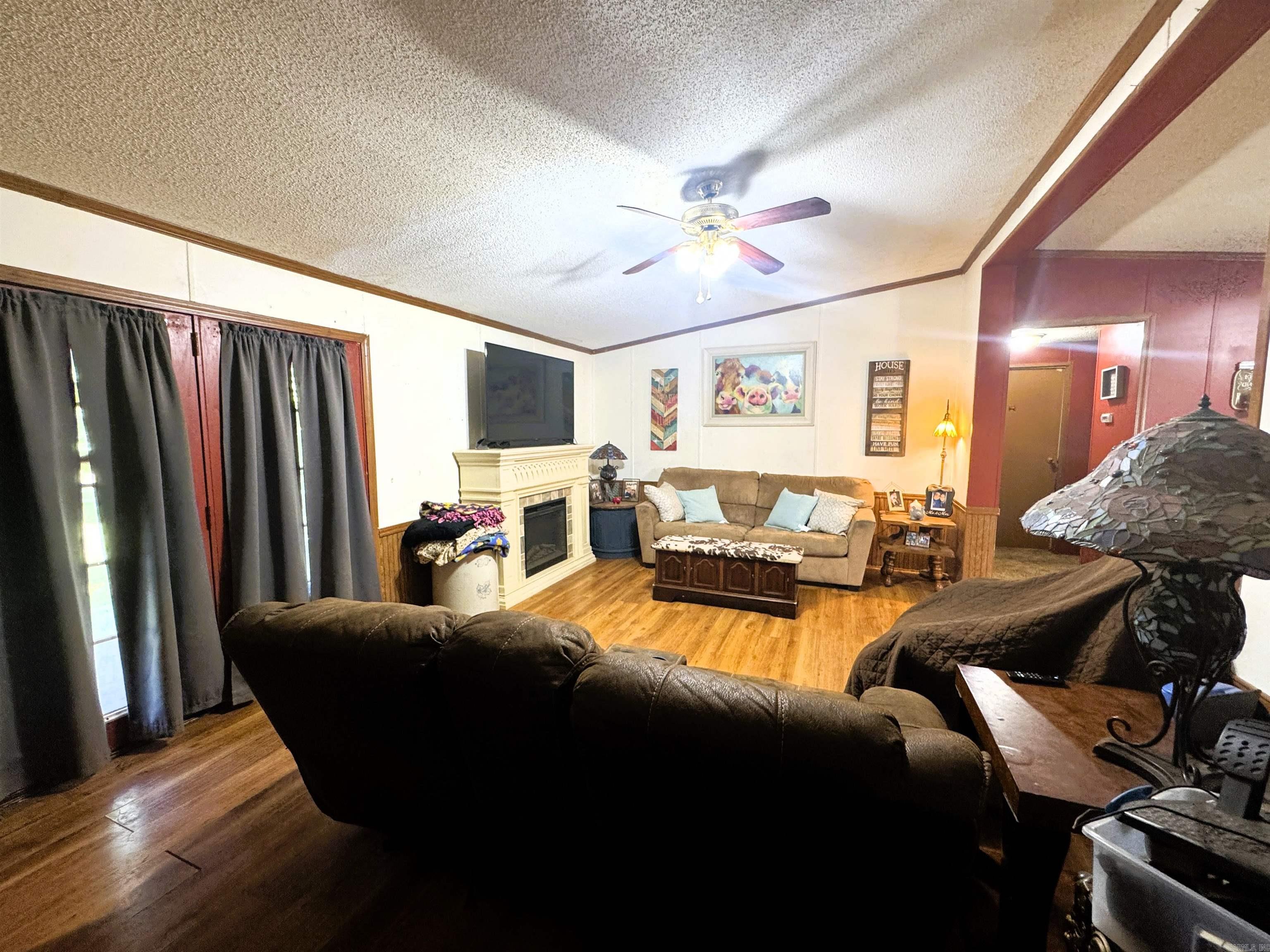 M&B PIGGOTT 2-20-8 - Residential