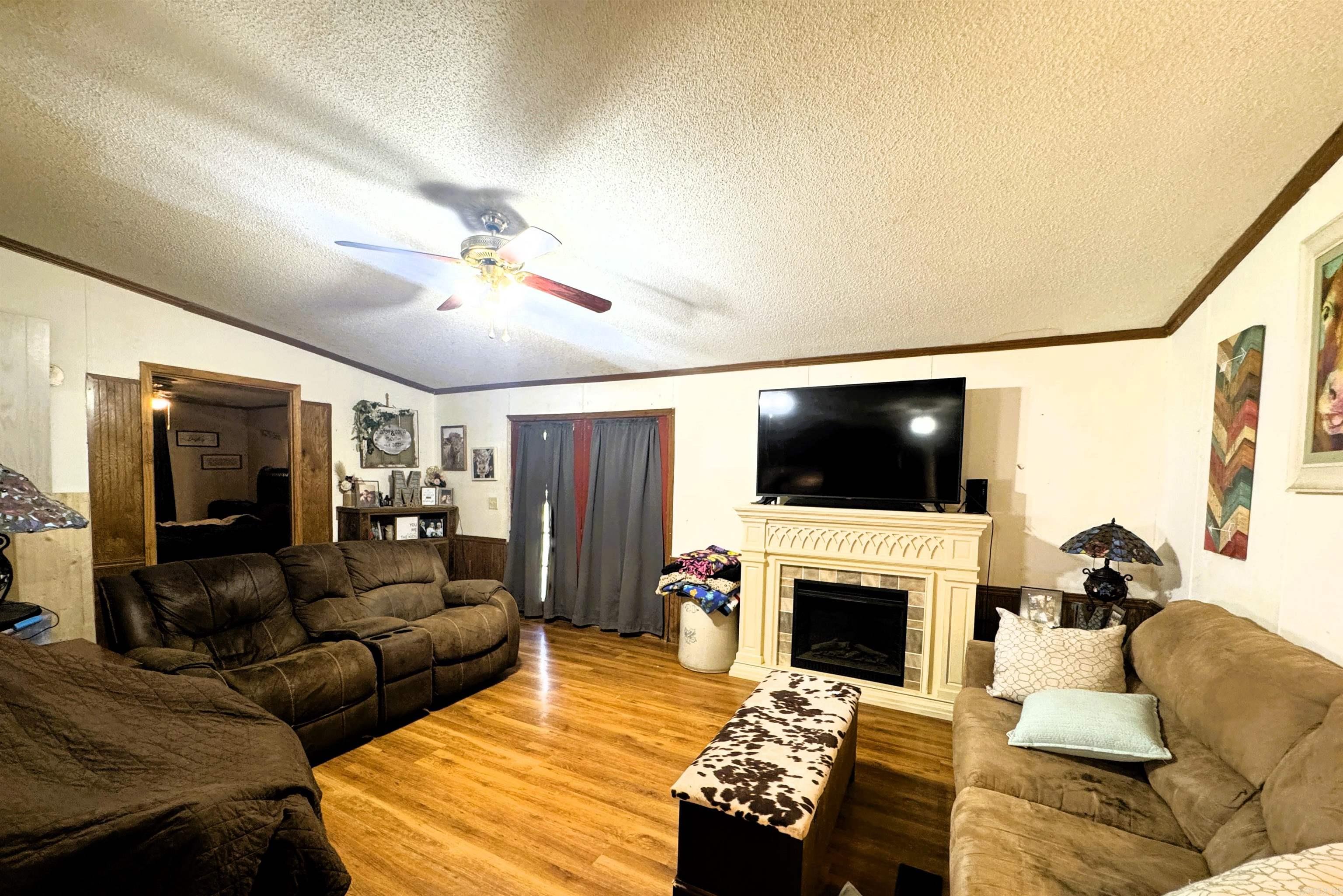 M&B PIGGOTT 2-20-8 - Residential
