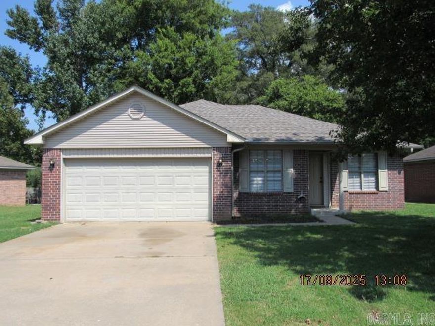 Well maintained home with recently installed laminate floors throughout, open floor plan, all kitchen appliances including new stainless steel refrigerator & range, separate laundry room with washer & dryer, newer bathroom vanities & countertops, 2-inch blinds throughout, fenced yard with patio, 2 car garage. Available now. No pets allowed. ***PLEASE NOTE WE DO NOT ADVERTISE ON CRAIGSLIST OR FACEBOOK MARKETPLACE. ANY LISTING OF OURS SEEN THERE IS A SCAM!!!***