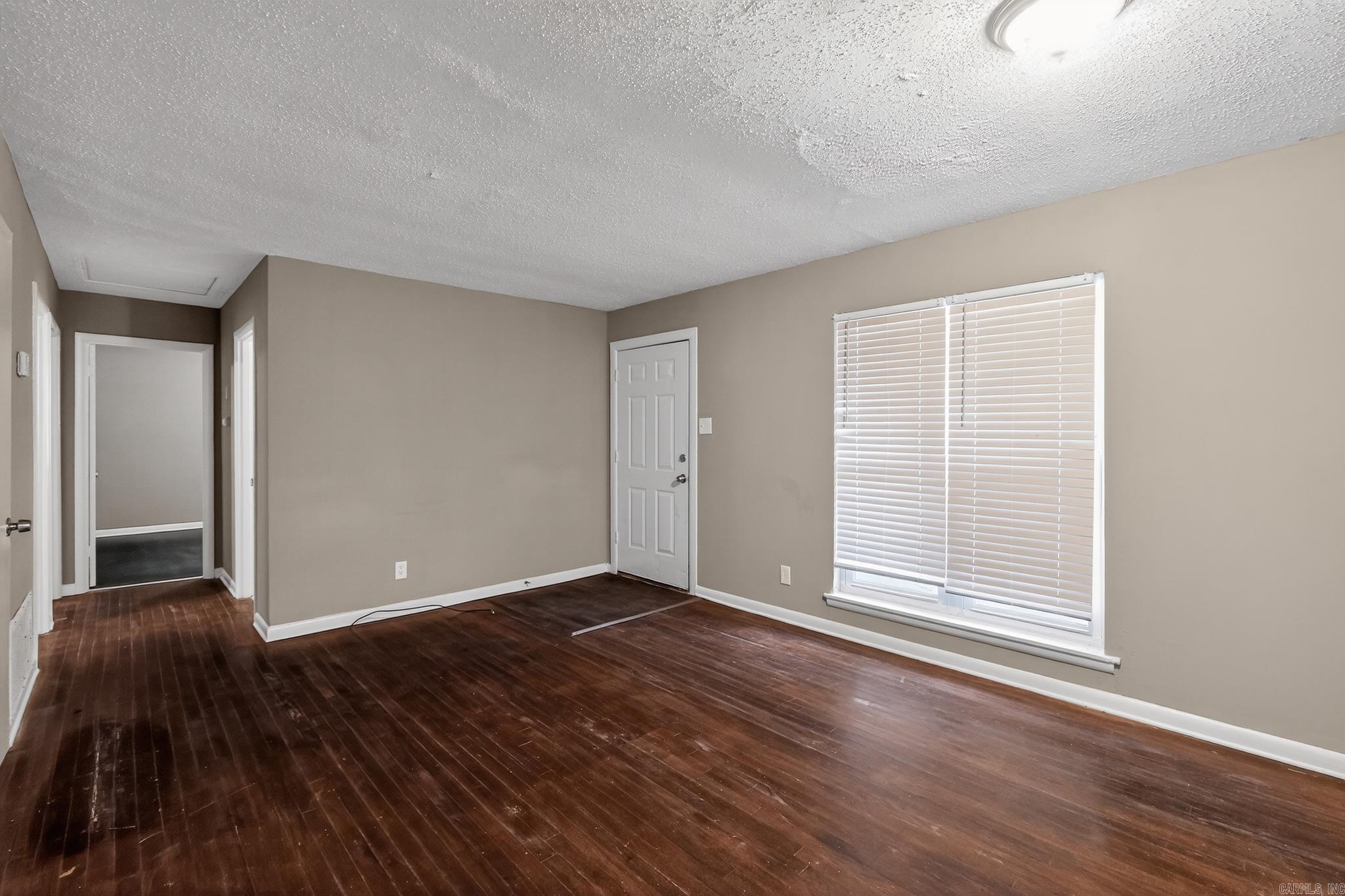 WAKEFIELD VILLAGE - Residential