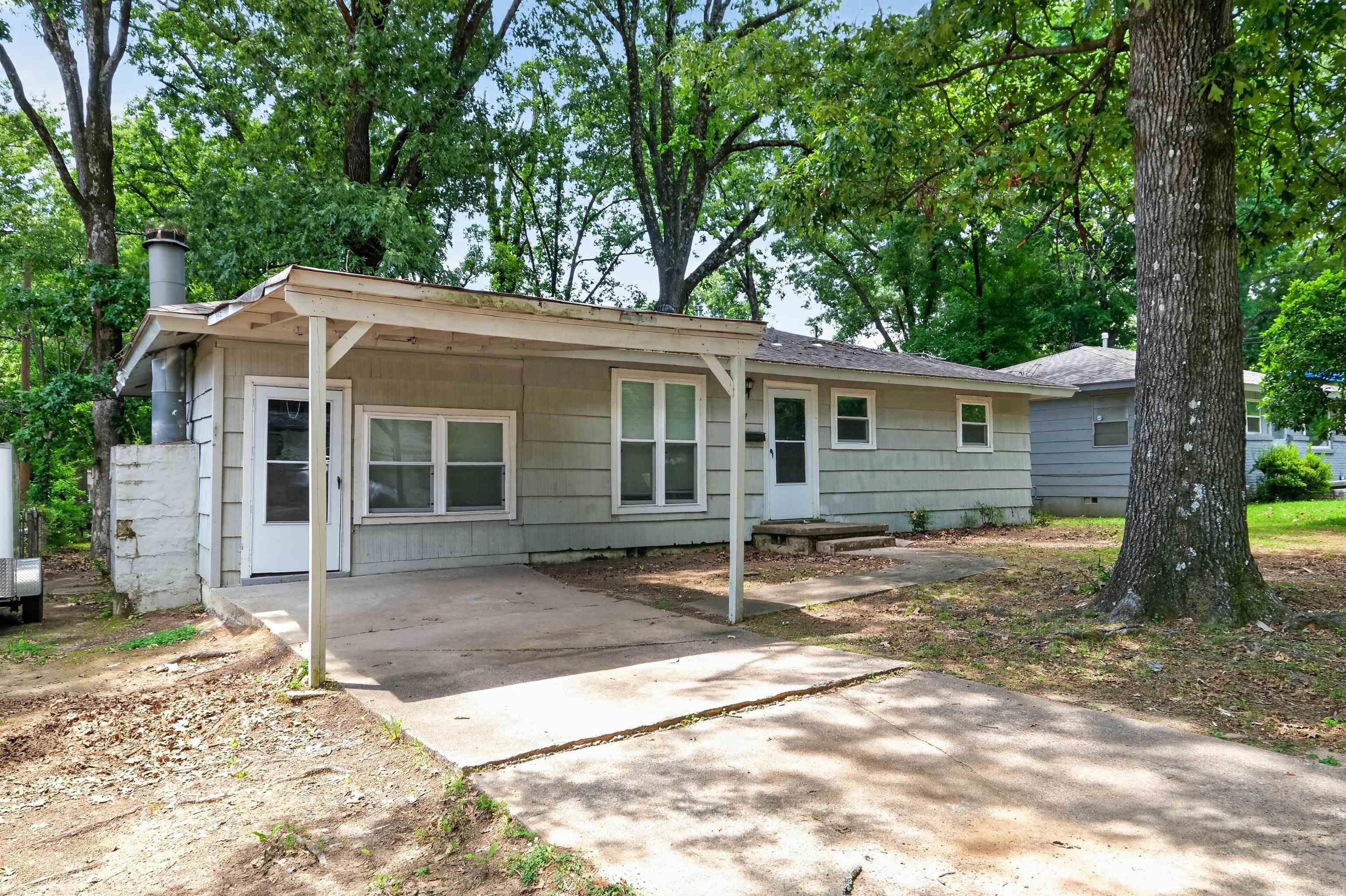 WAKEFIELD VILLAGE - Residential